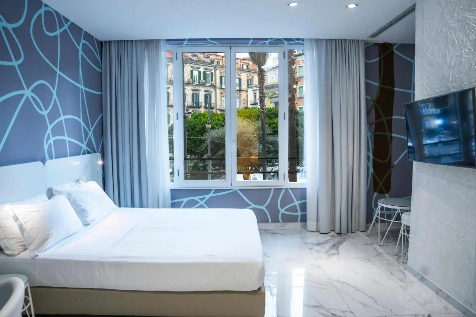 Photo of the whole room, Bed in Soul Art Hotel