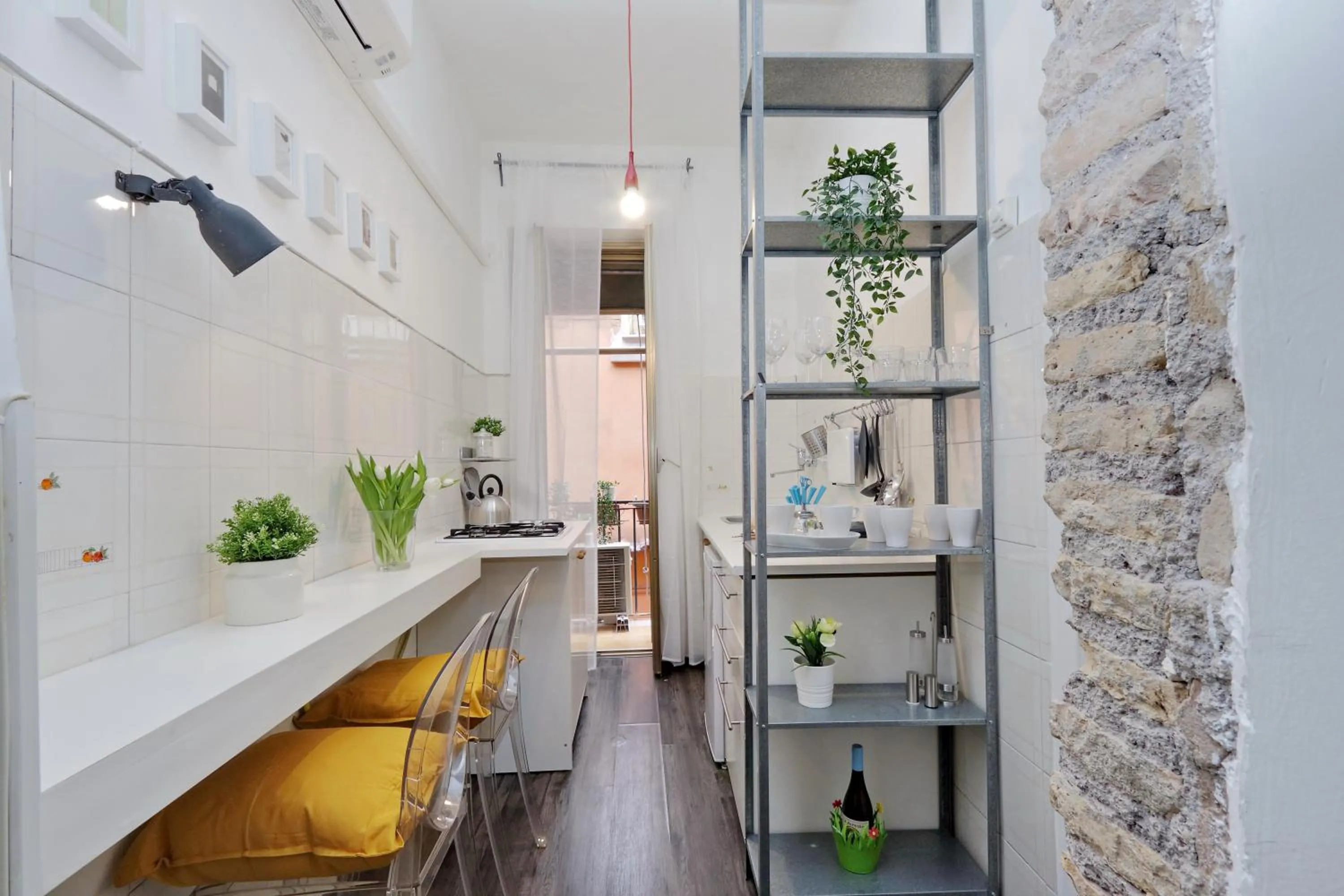 Coffee/tea facilities in Urbana Delicious Flat