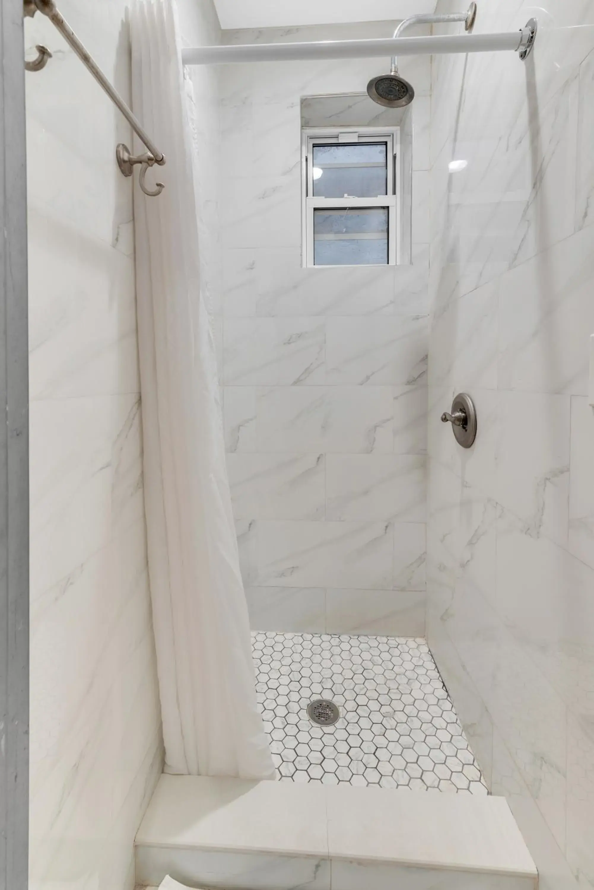 Shower in Morris Guest House Shower in Morris Guest House