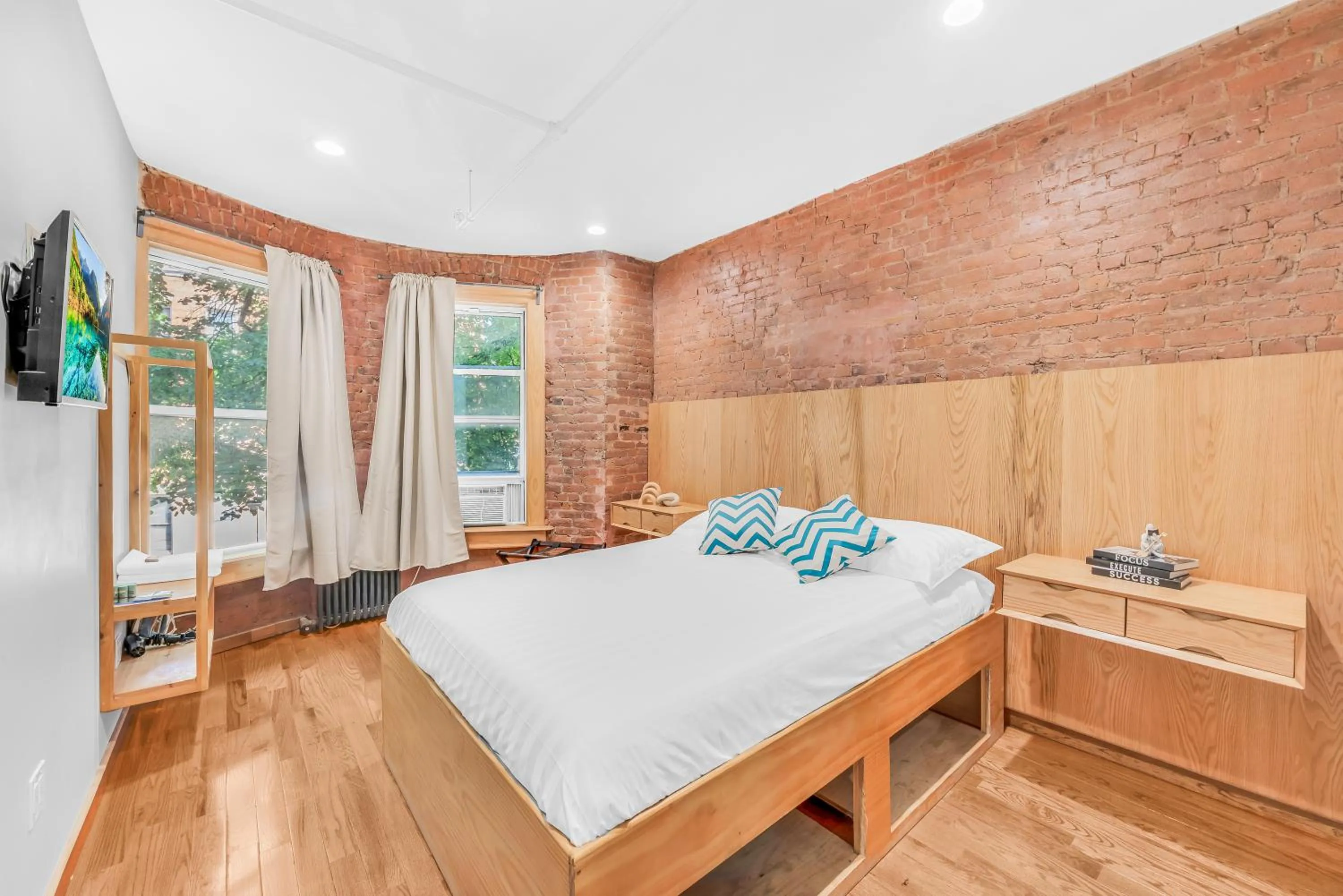 Photo of the whole room, Bed in Morris Guest House