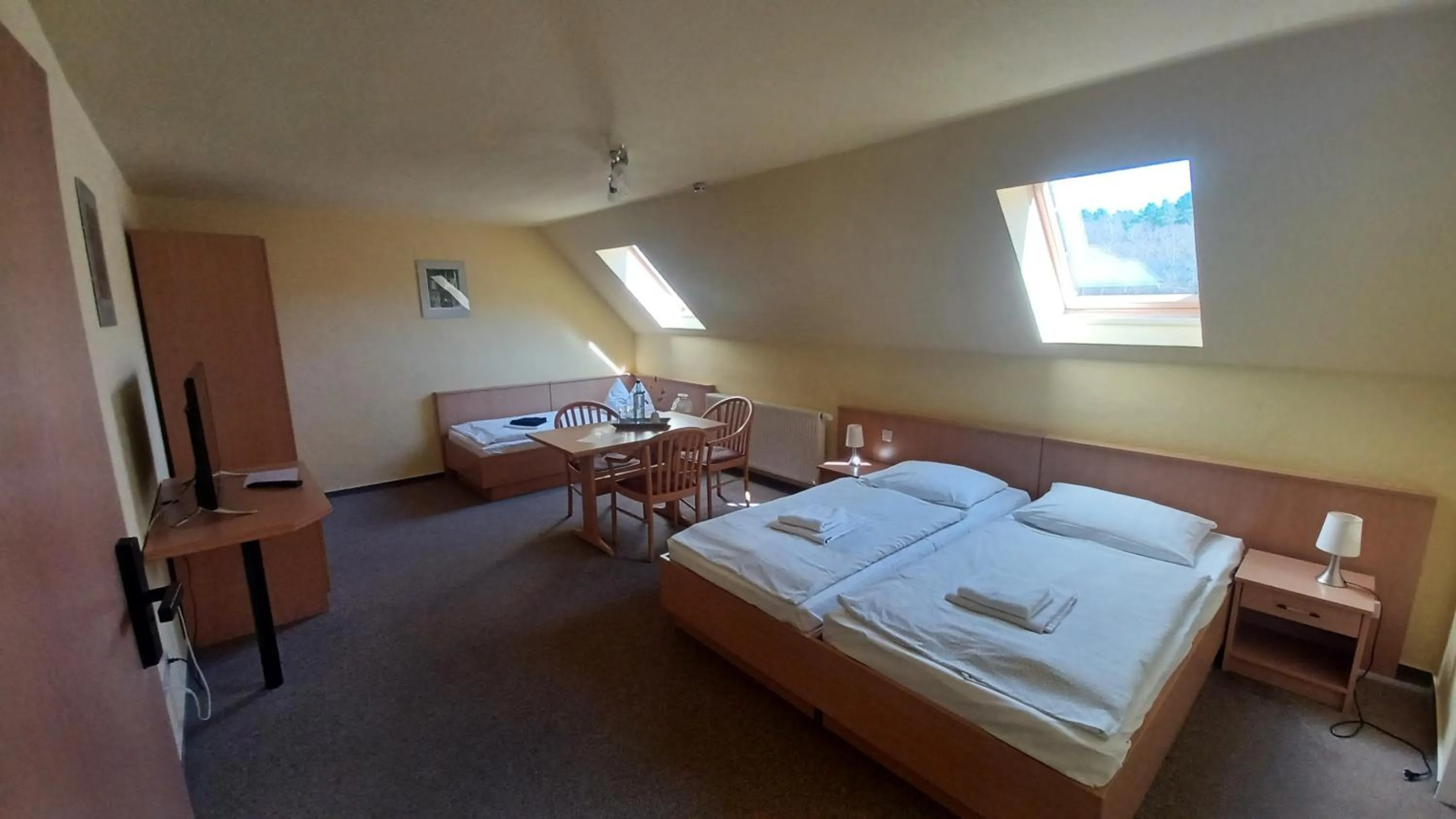 Photo of the whole room, Bed in Haus Waldesruh