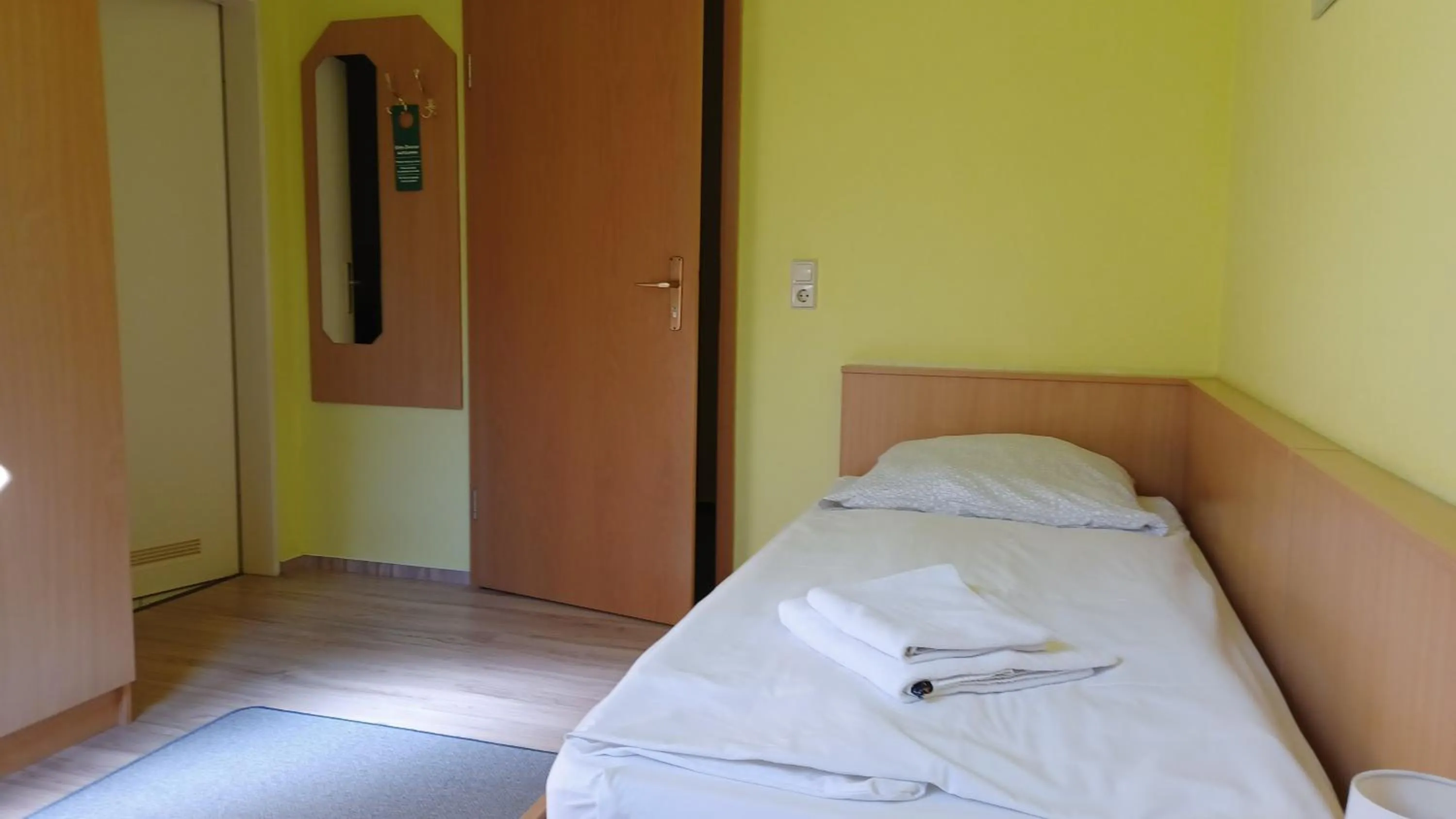 Photo of the whole room, Bed in Haus Waldesruh