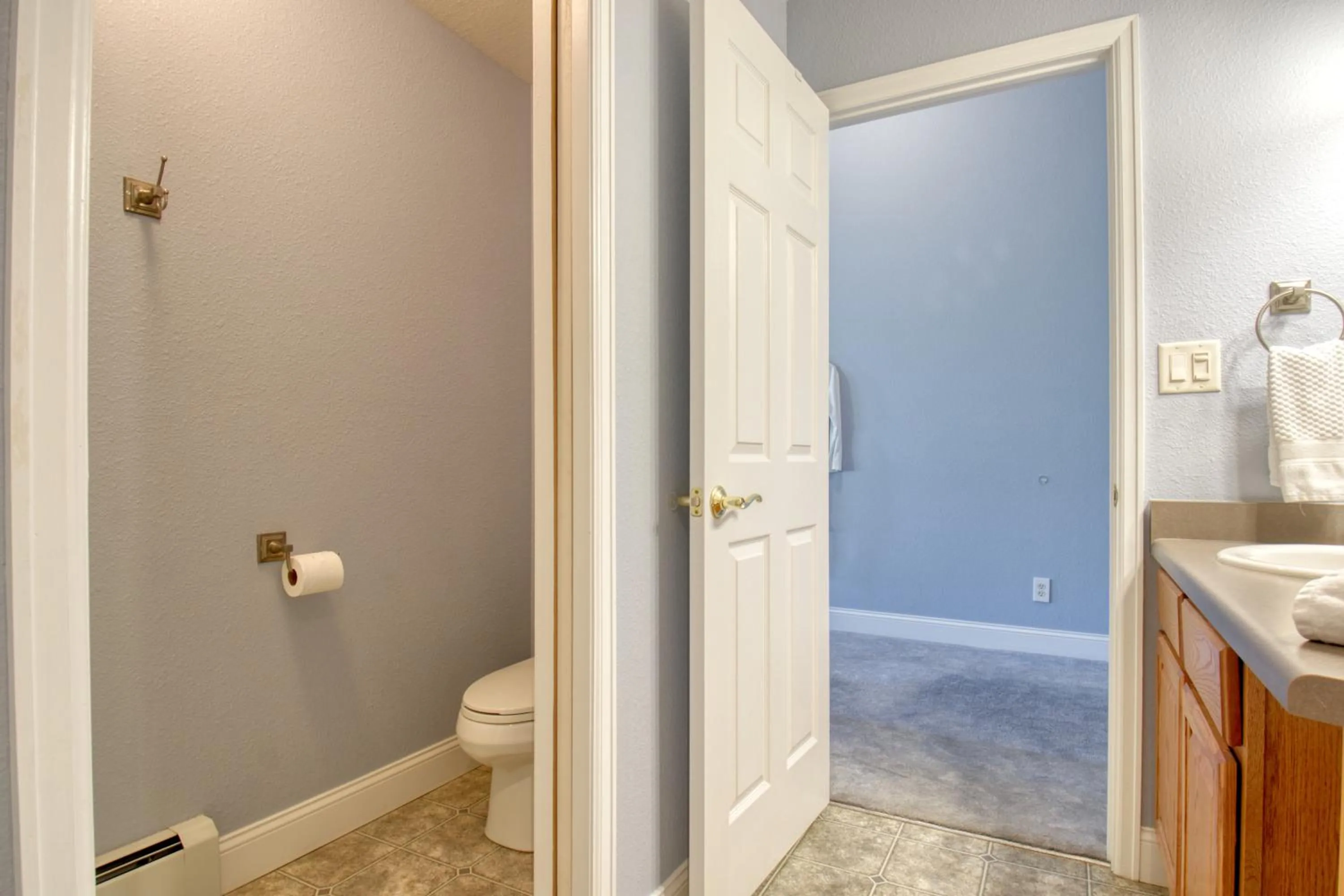 Property building in Castle Creek Manor