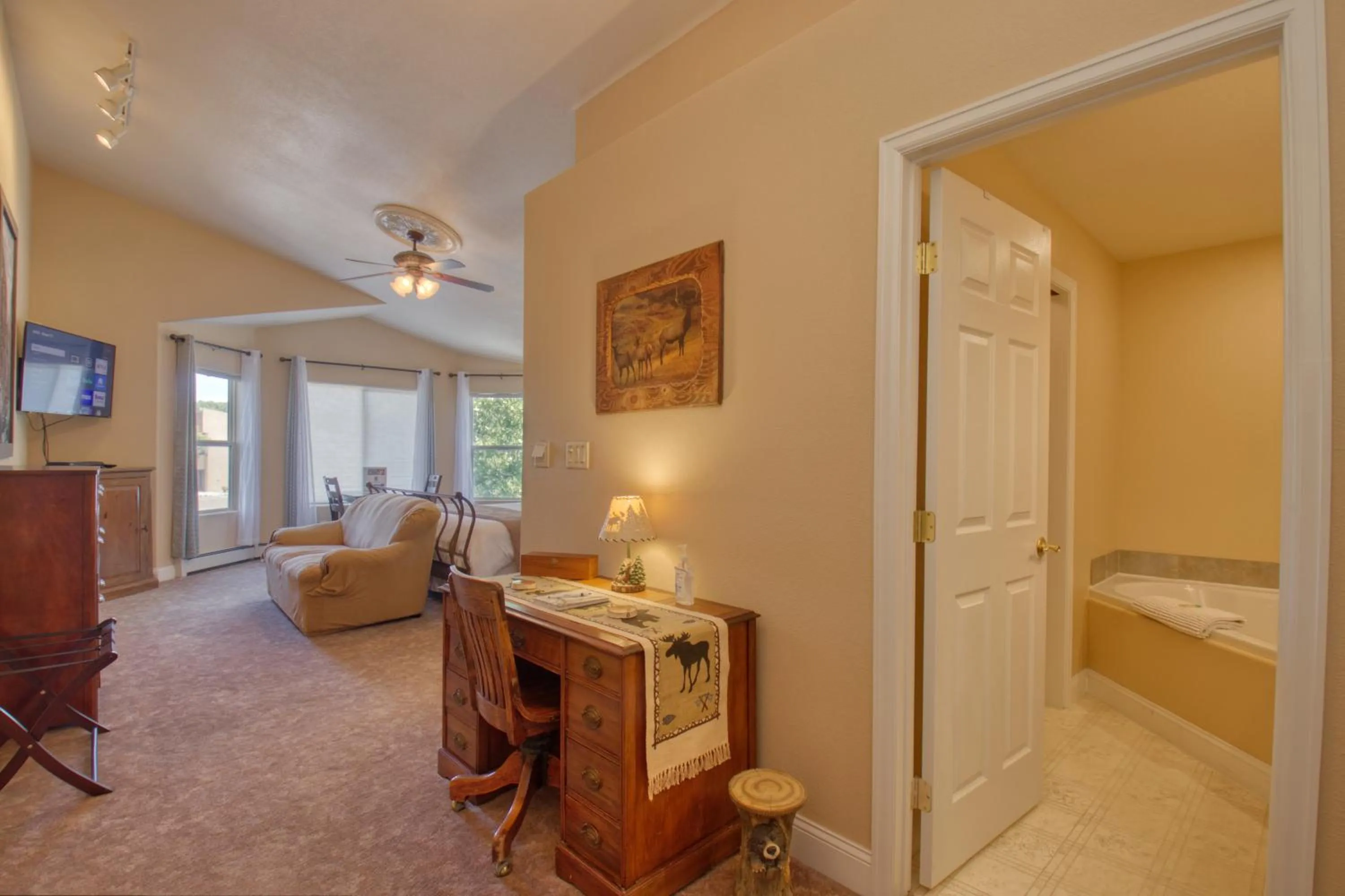 Property building in Castle Creek Manor