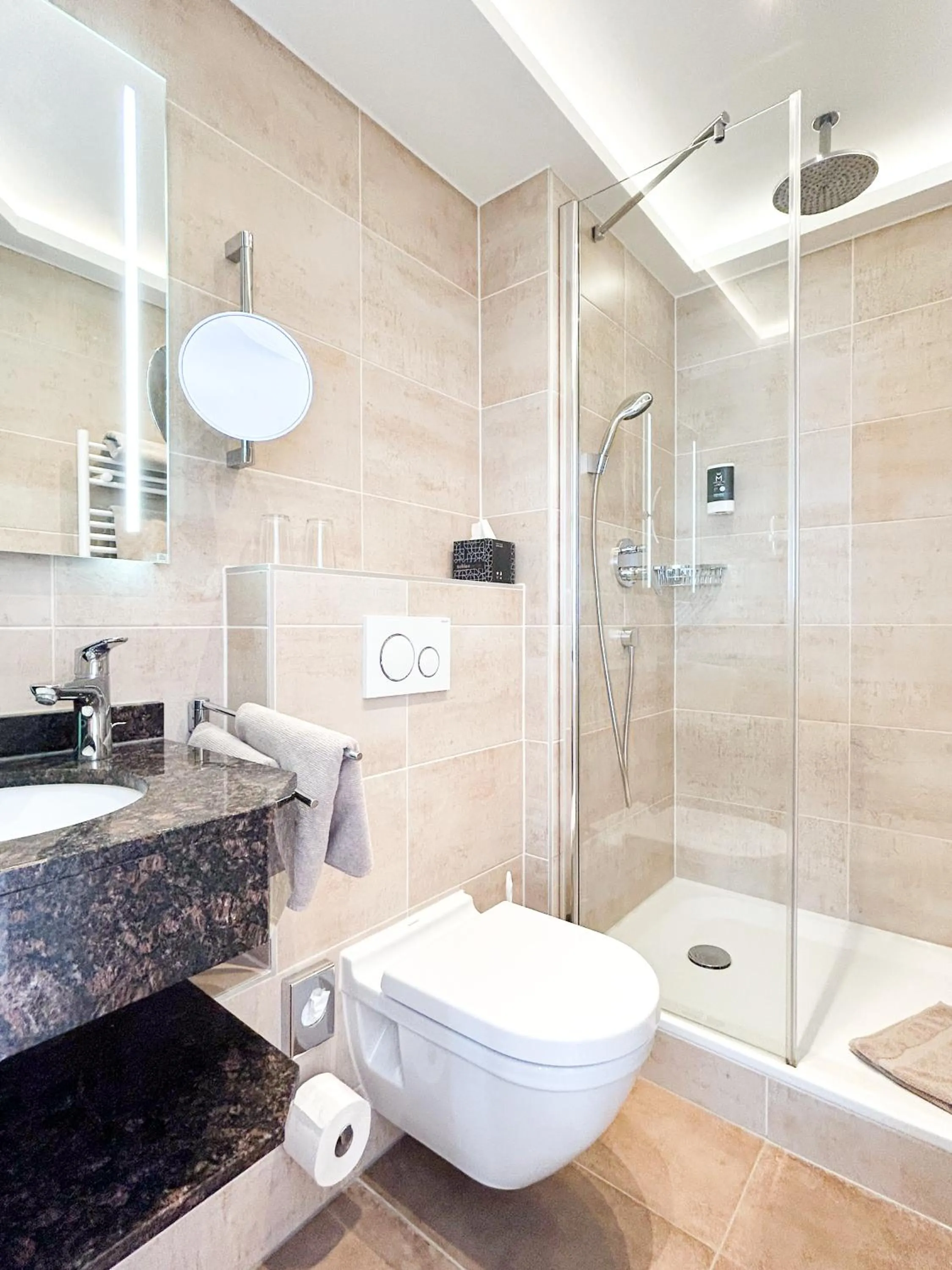 Hotel Kriemhild am Hirschgarten