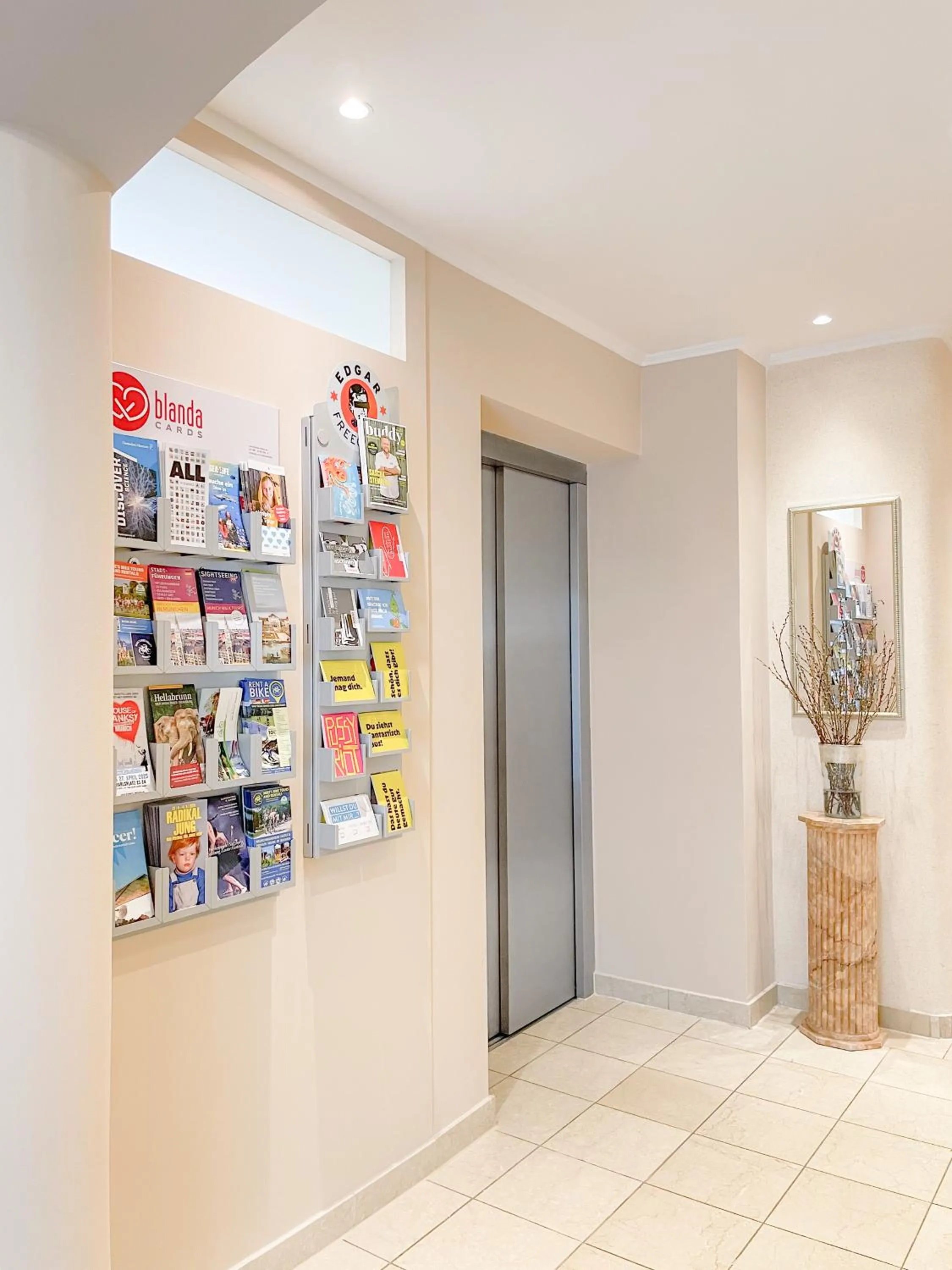 Facade/entrance in Hotel Kriemhild am Hirschgarten