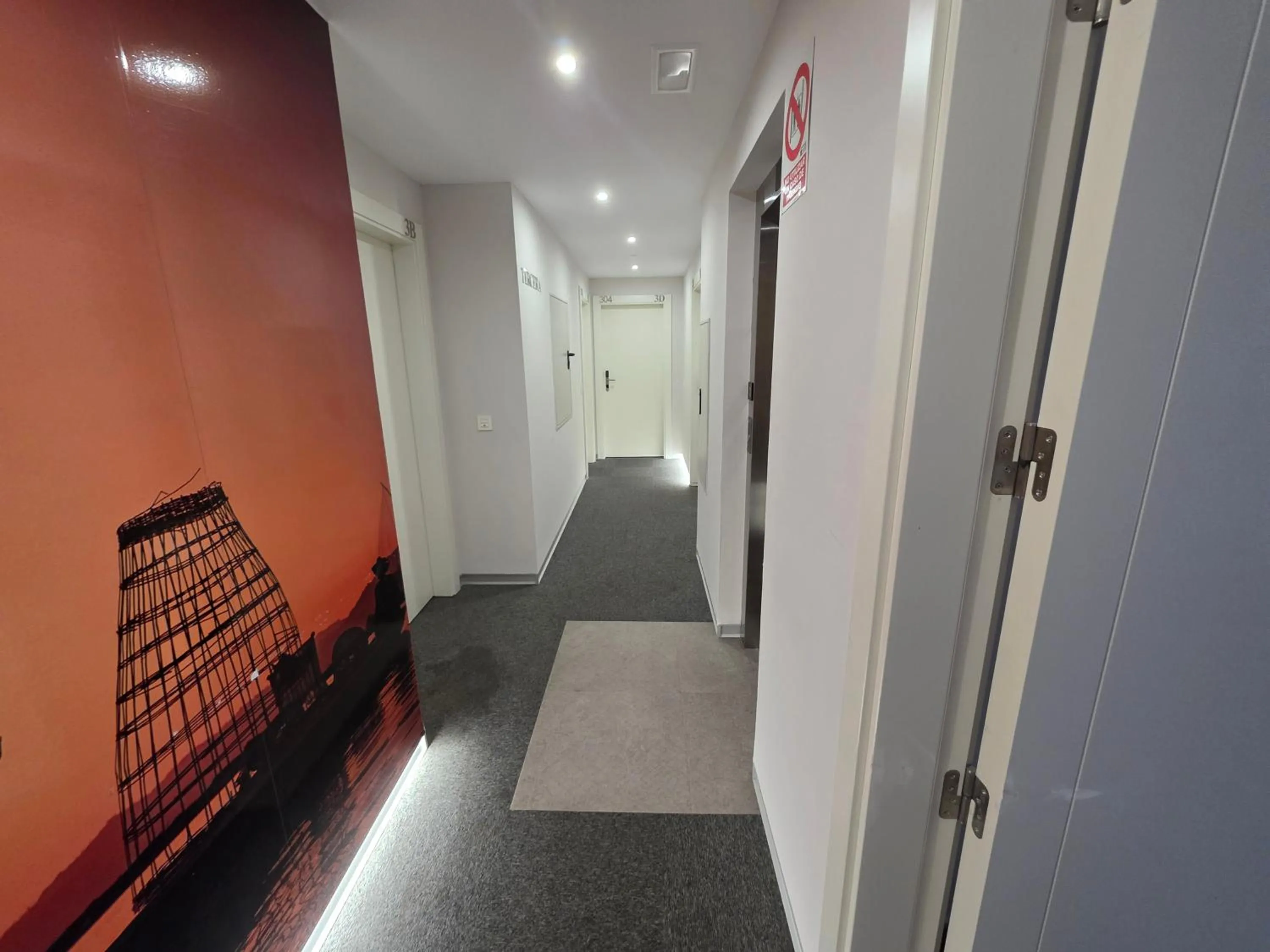 elevator in Apartahotel Aranda Flex Living