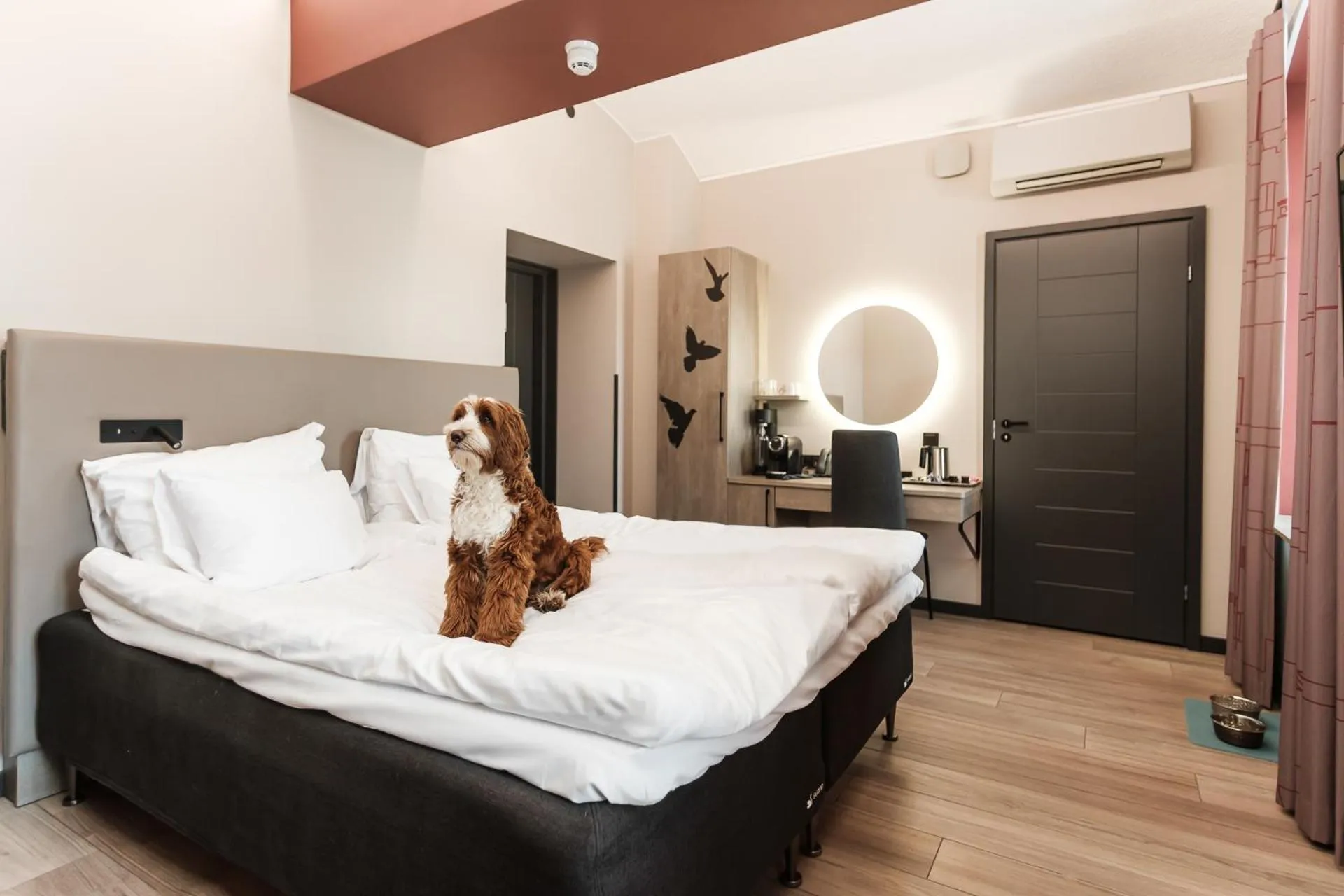 Bedroom, Bed in Hotel Kakola