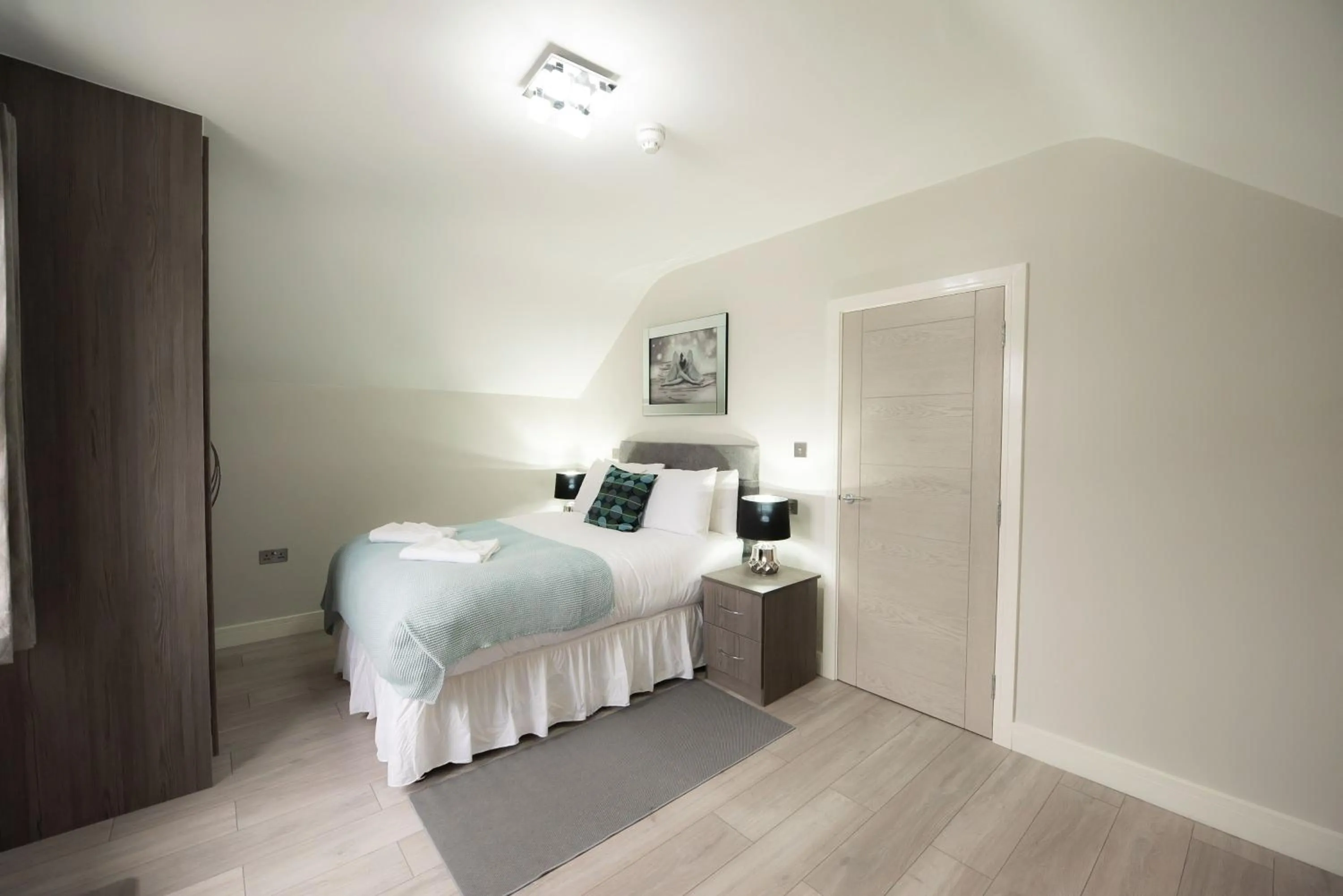 Bedroom, Bed in Laurel House