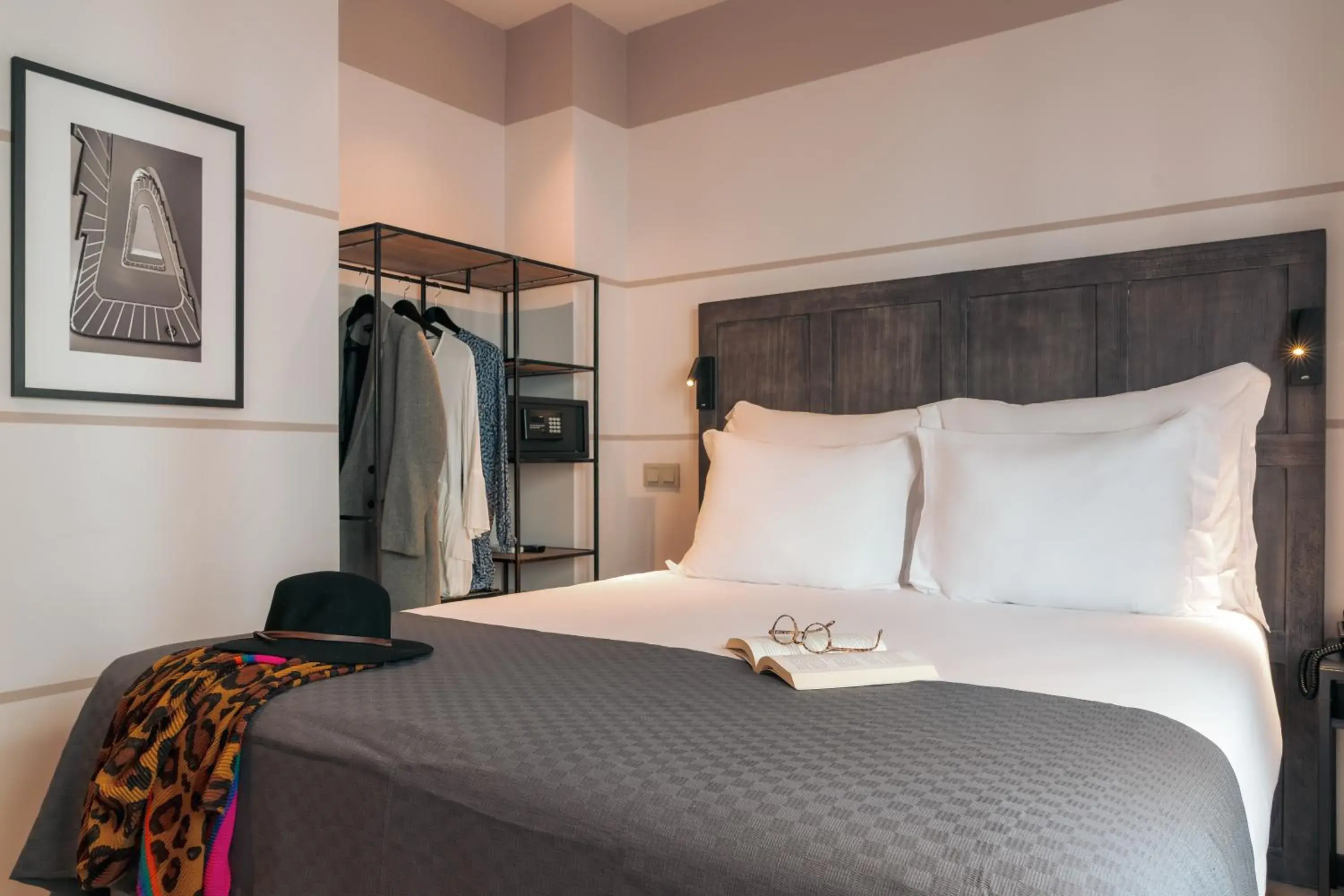 Vintage Double Room in Pestana Lisboa Vintage City Center Suites Vintage Double Room in Pestana Lisboa Vintage City Center Suites