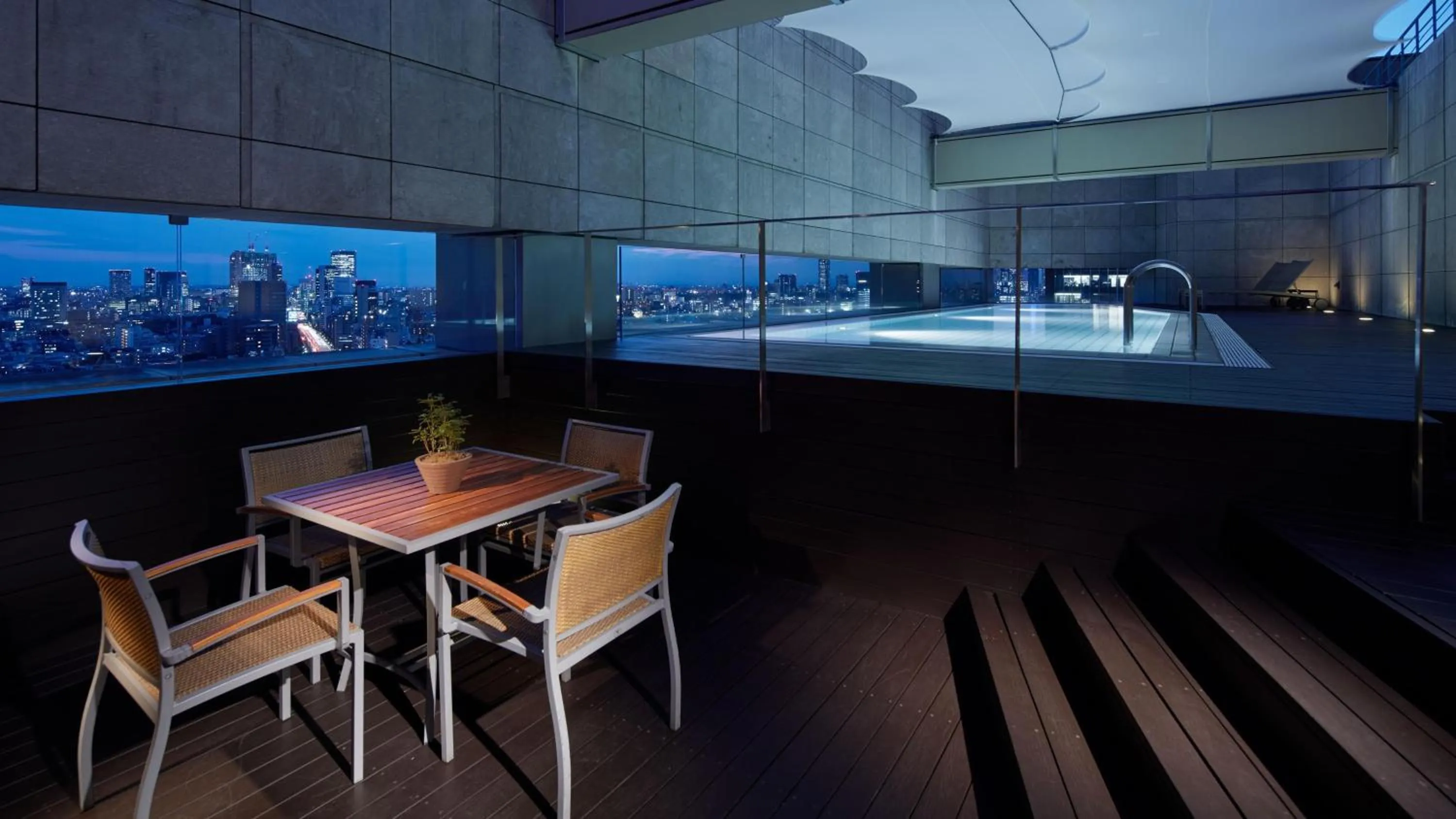 Photo of the whole room in Grand Hyatt Tokyo