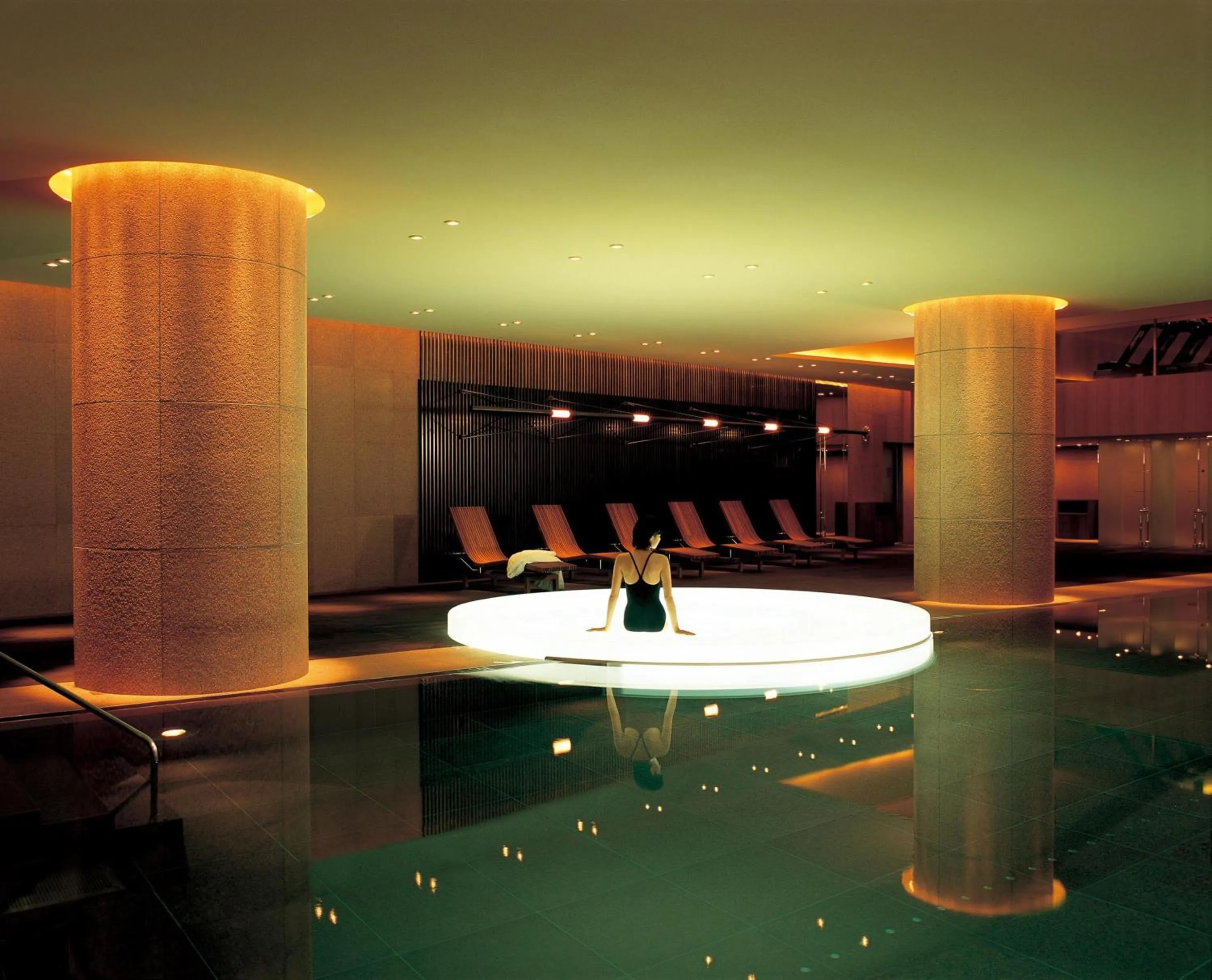 Swimming pool in Grand Hyatt Tokyo