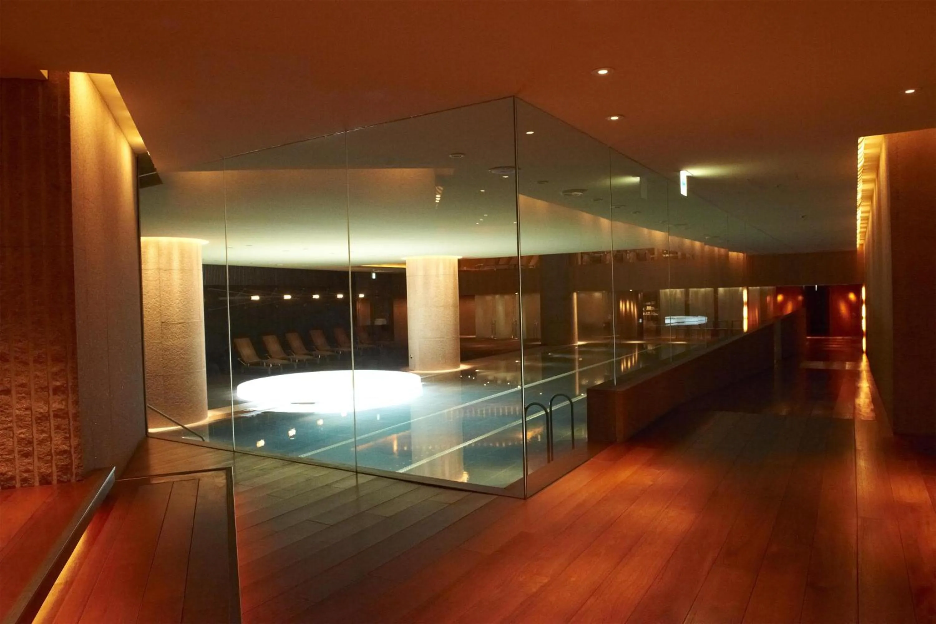 Swimming pool in Grand Hyatt Tokyo
