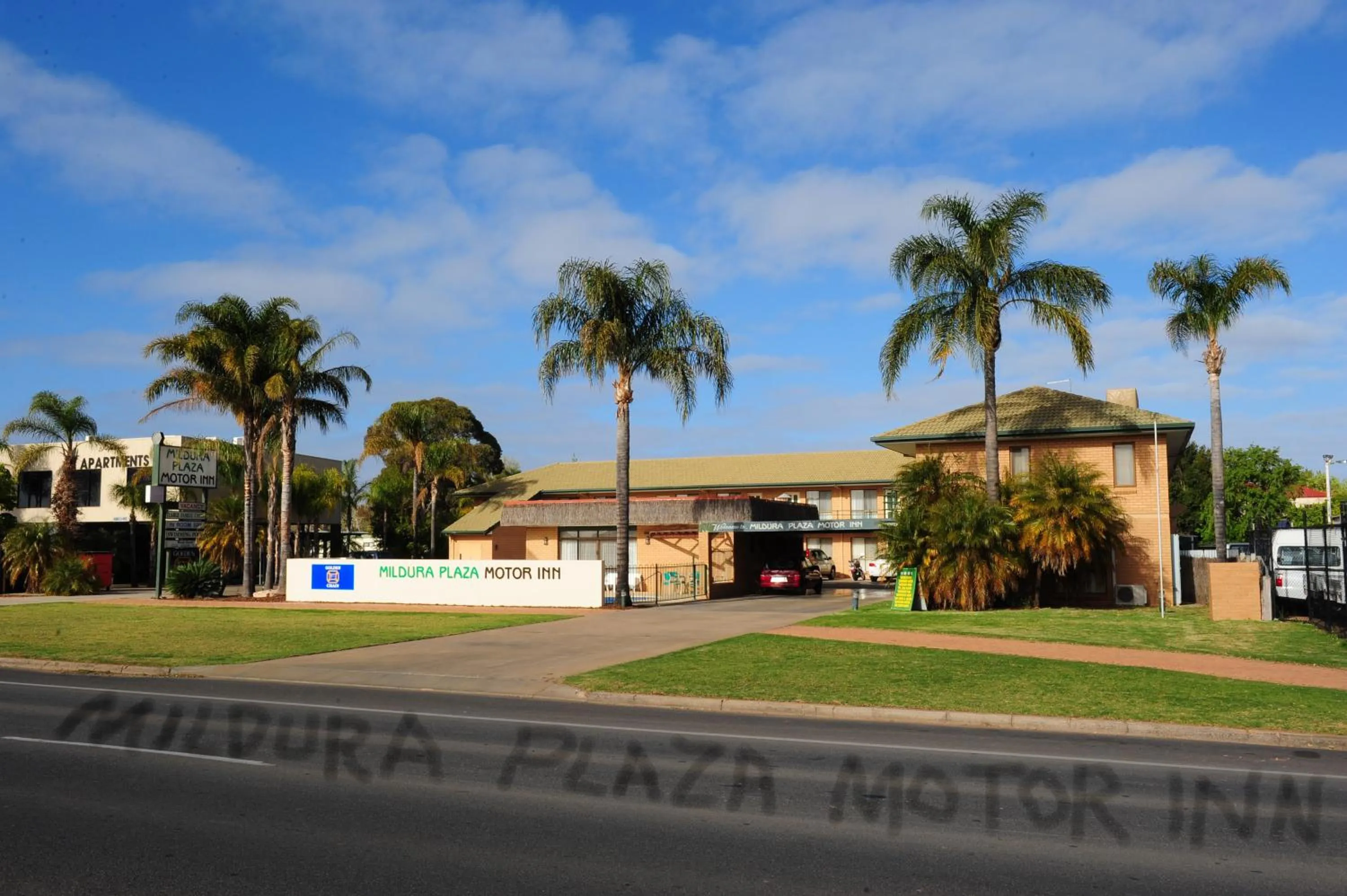 Facade/entrance in Mildura Plaza Motor Inn