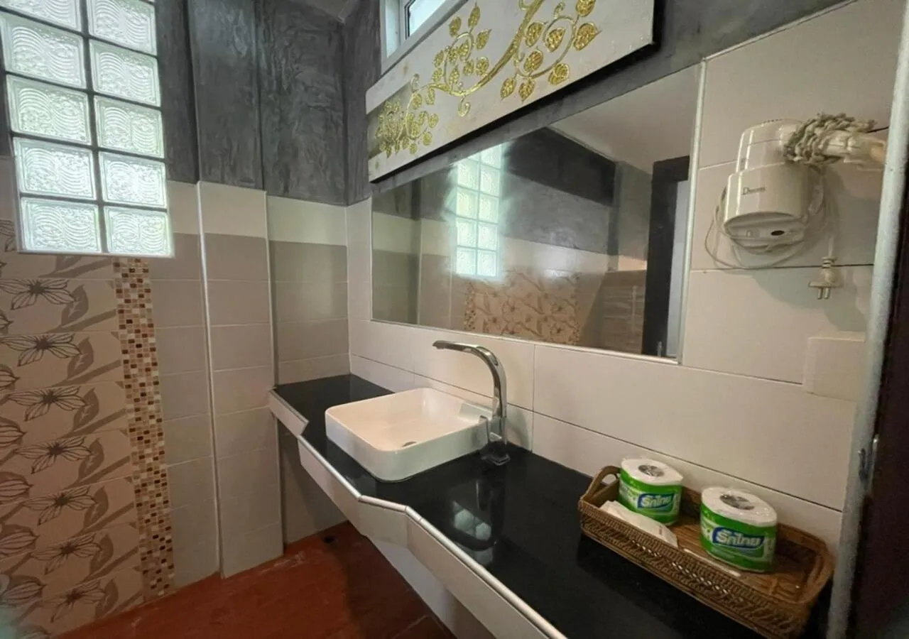 Bathroom in AC 2 Resort