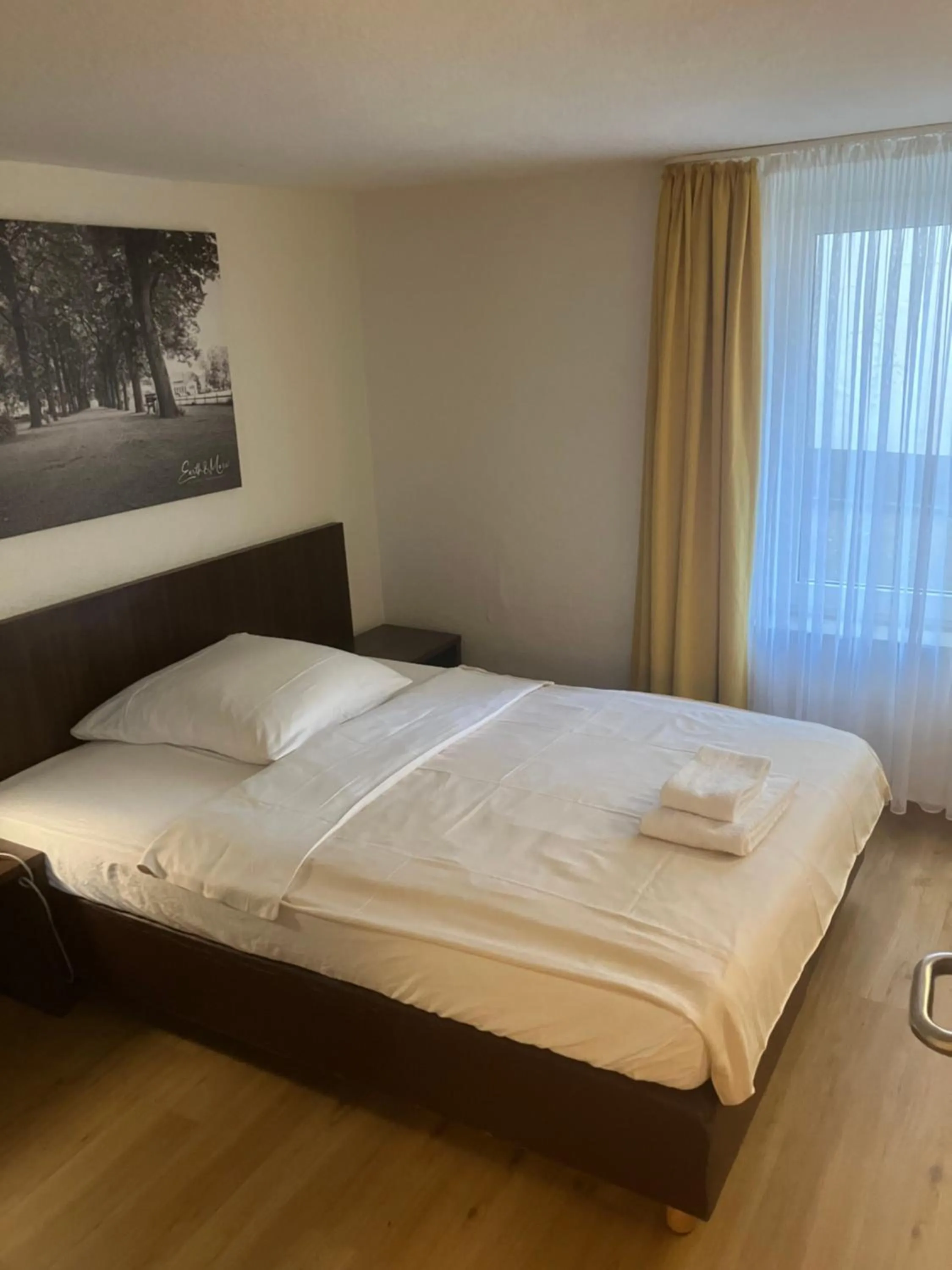 Photo of the whole room, Bed in Hotel Mercedes City