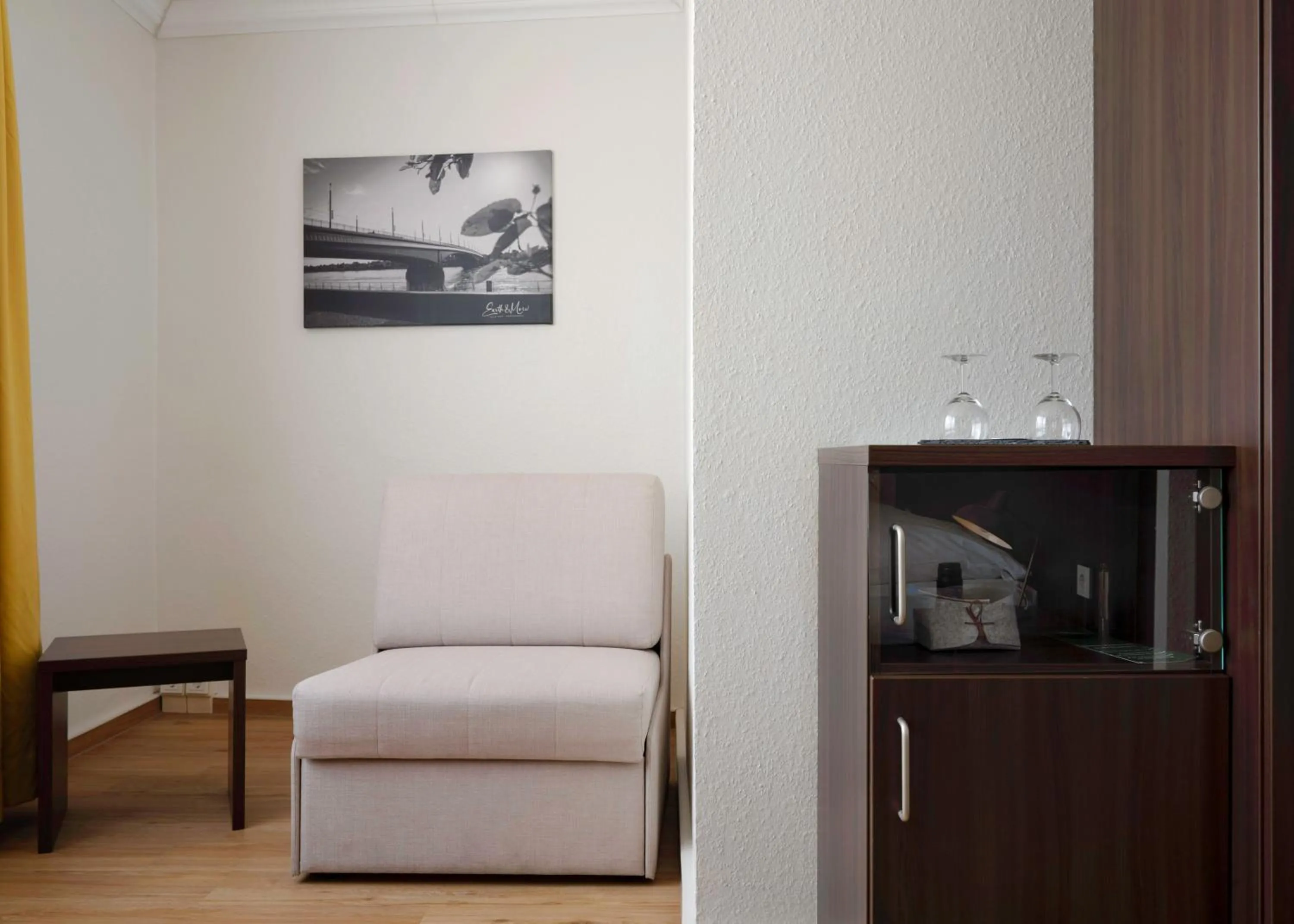 Photo of the whole room in Hotel Mercedes City