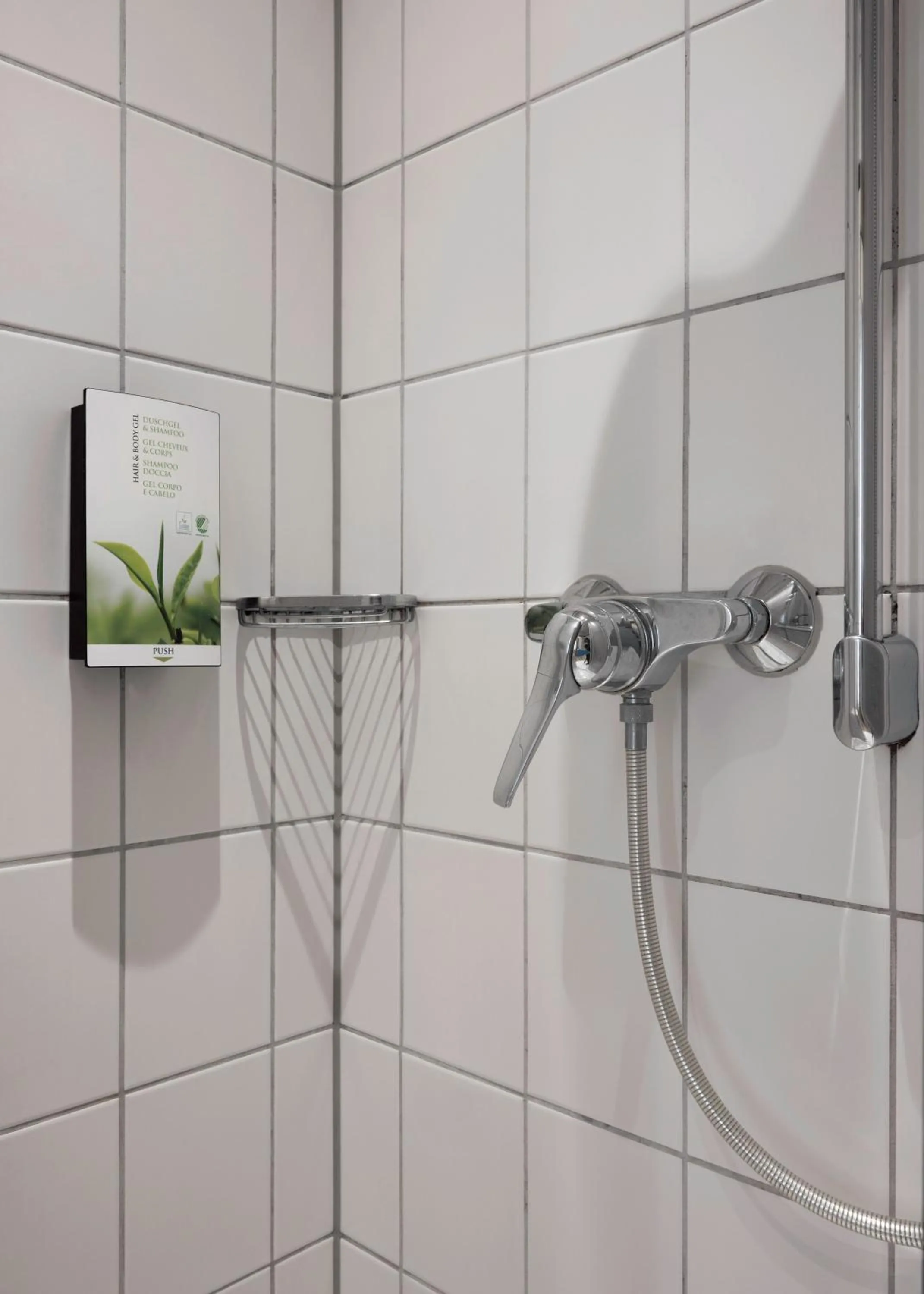 Shower in Hotel Mercedes City