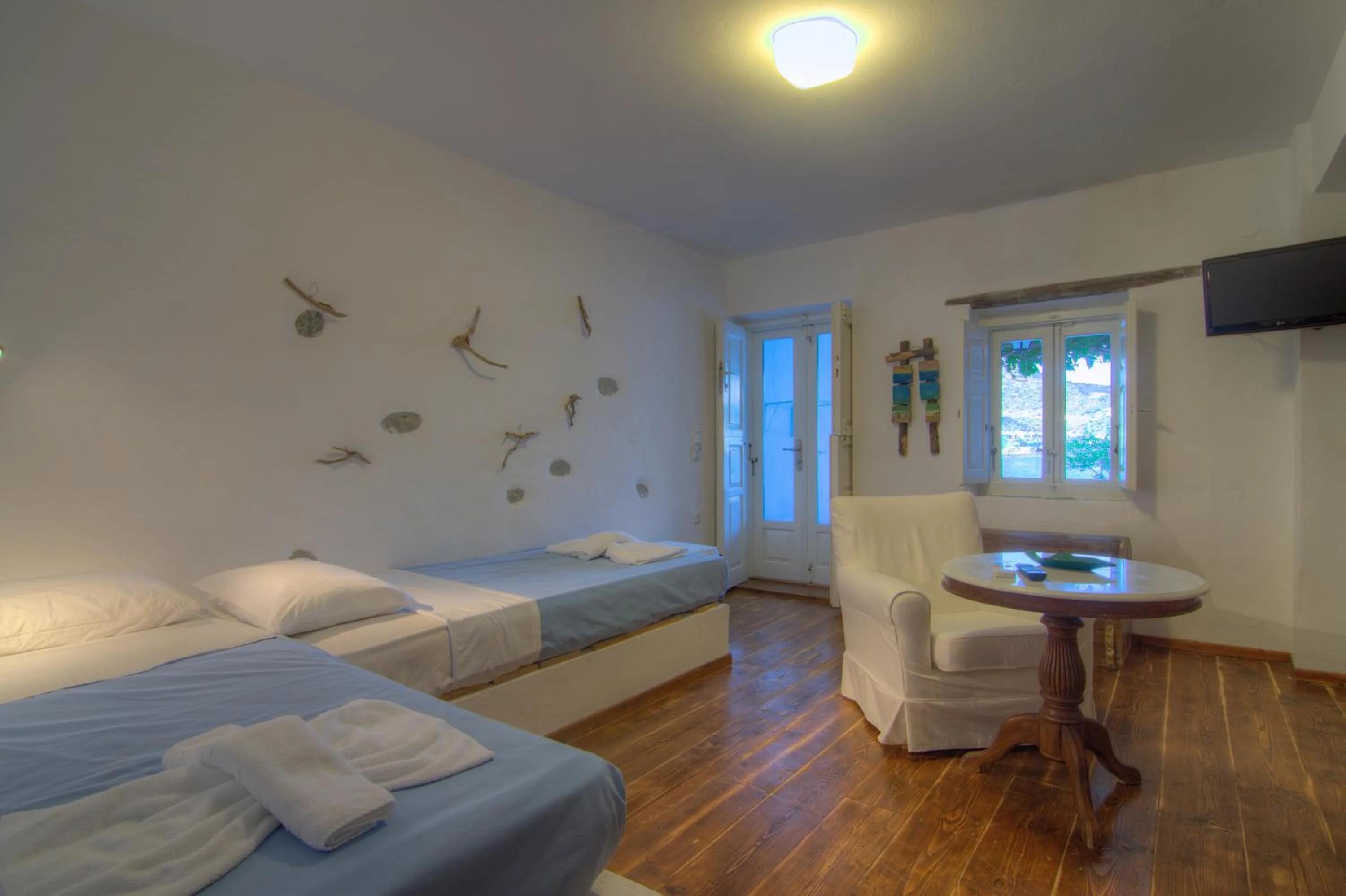 Decorative detail, Bed in Platys Gialos Hotel Sifnos