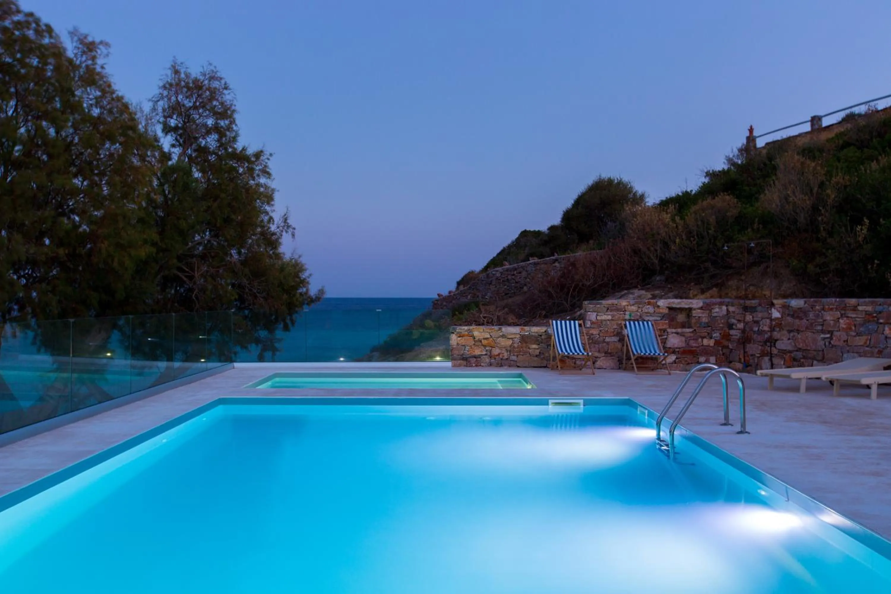 Swimming pool in Platys Gialos Hotel Sifnos