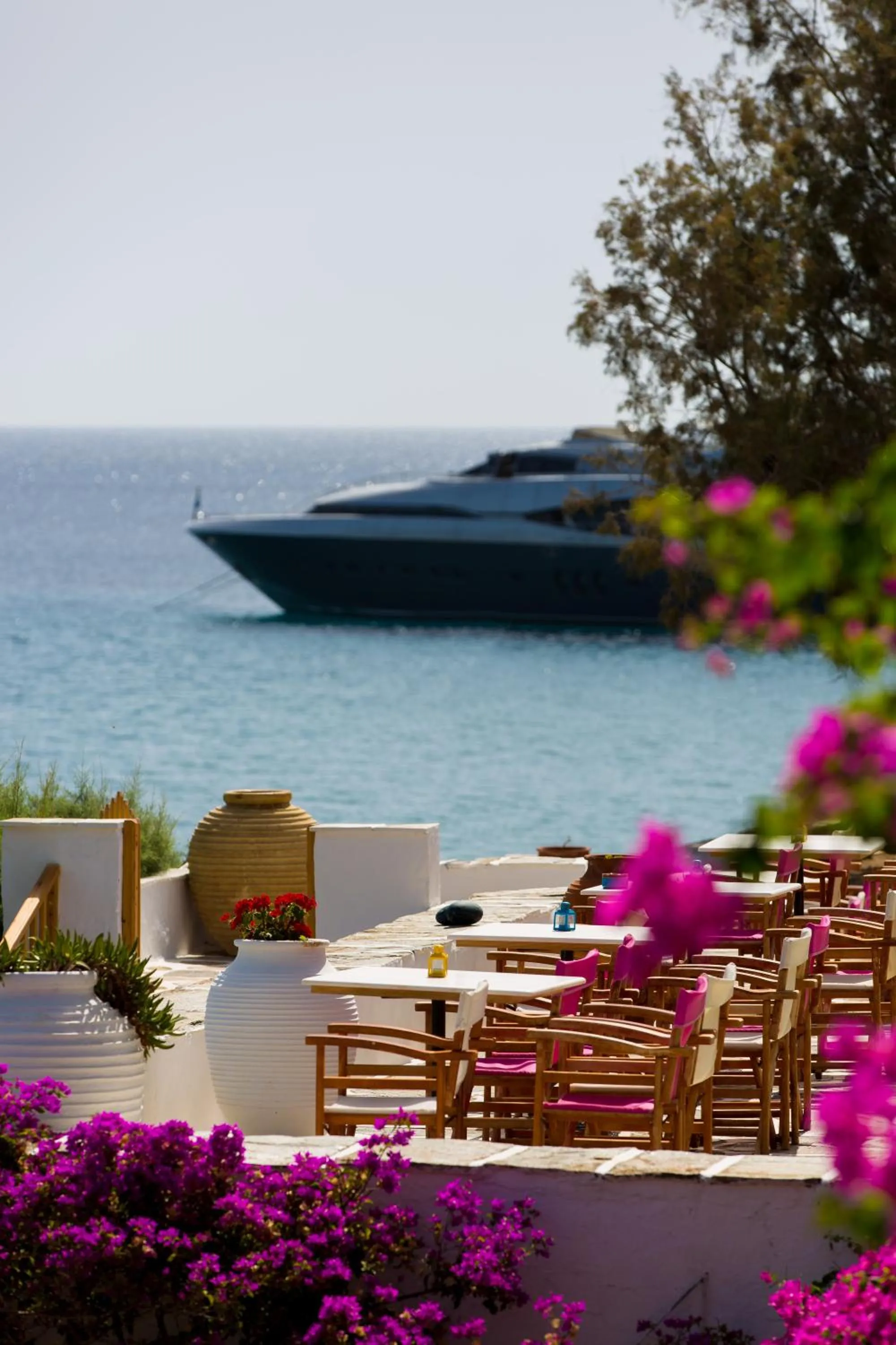 Property building in Platys Gialos Hotel Sifnos