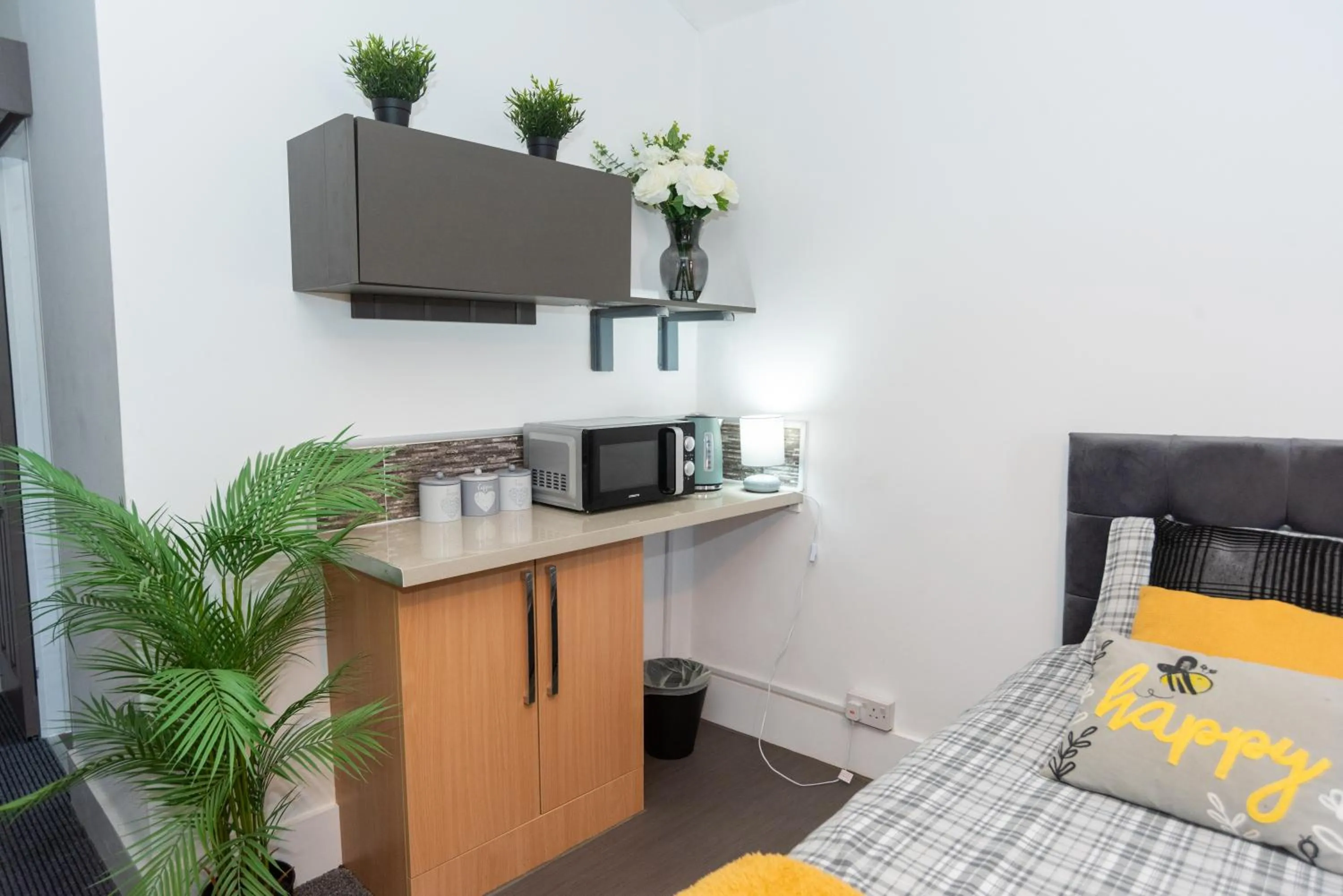 Coffee/tea facilities, Bed in Bentley House with en-suites