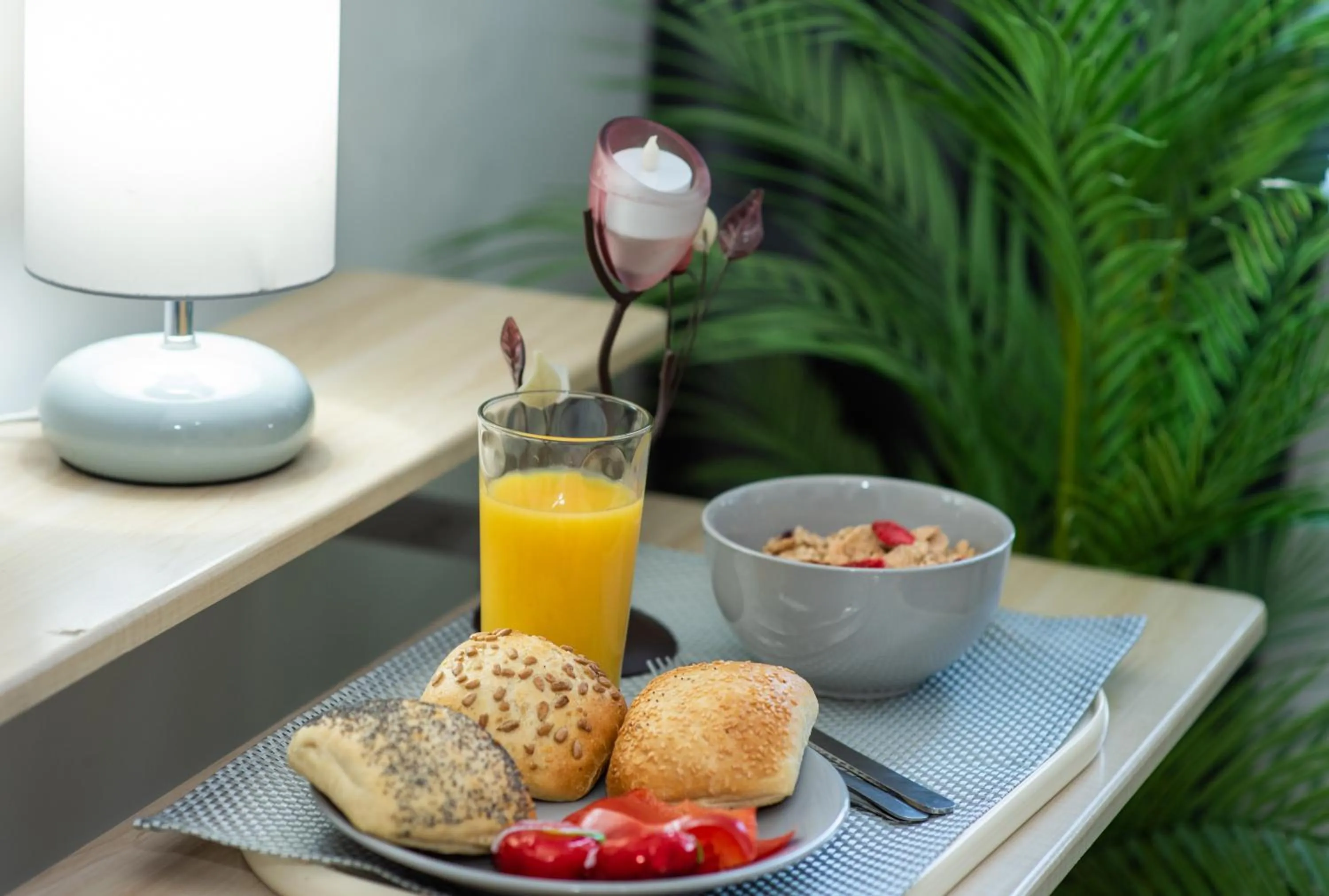 Food and drinks in Bentley House with en-suites