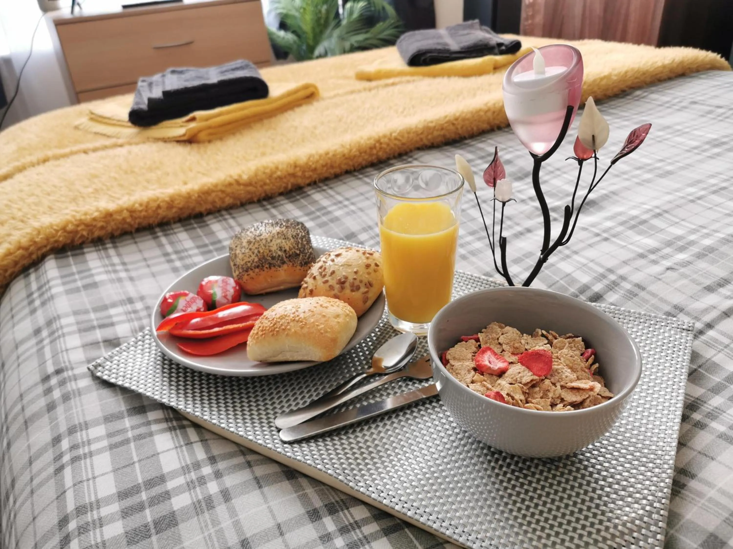 Breakfast, Bed in Bentley House with en-suites