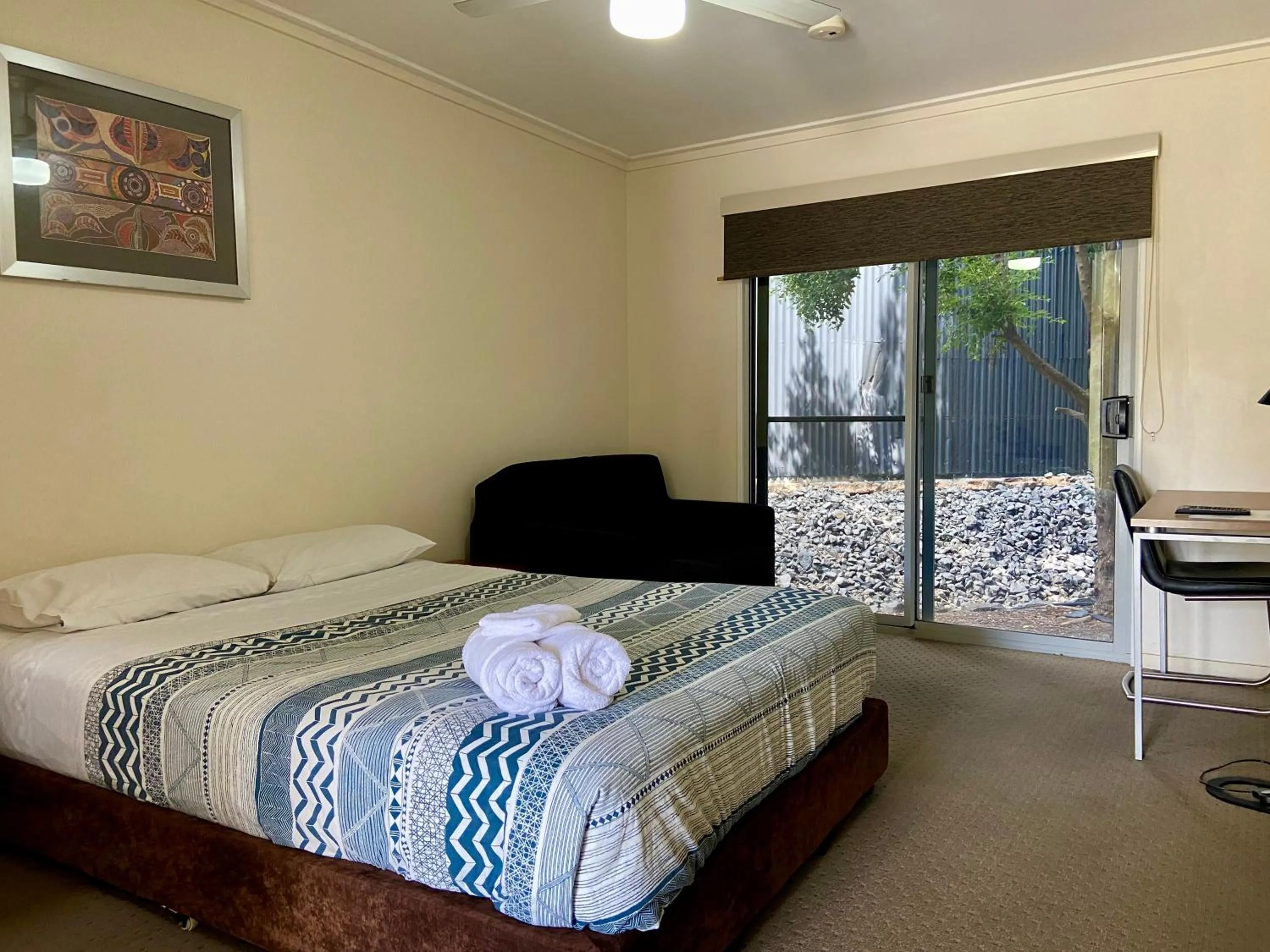 Bed in Black Rock Inn