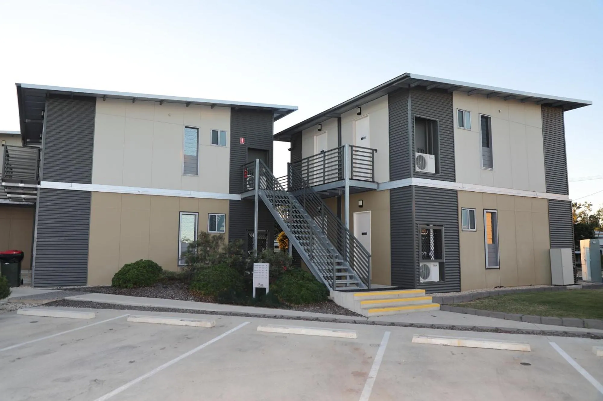 Property building in Black Rock Inn