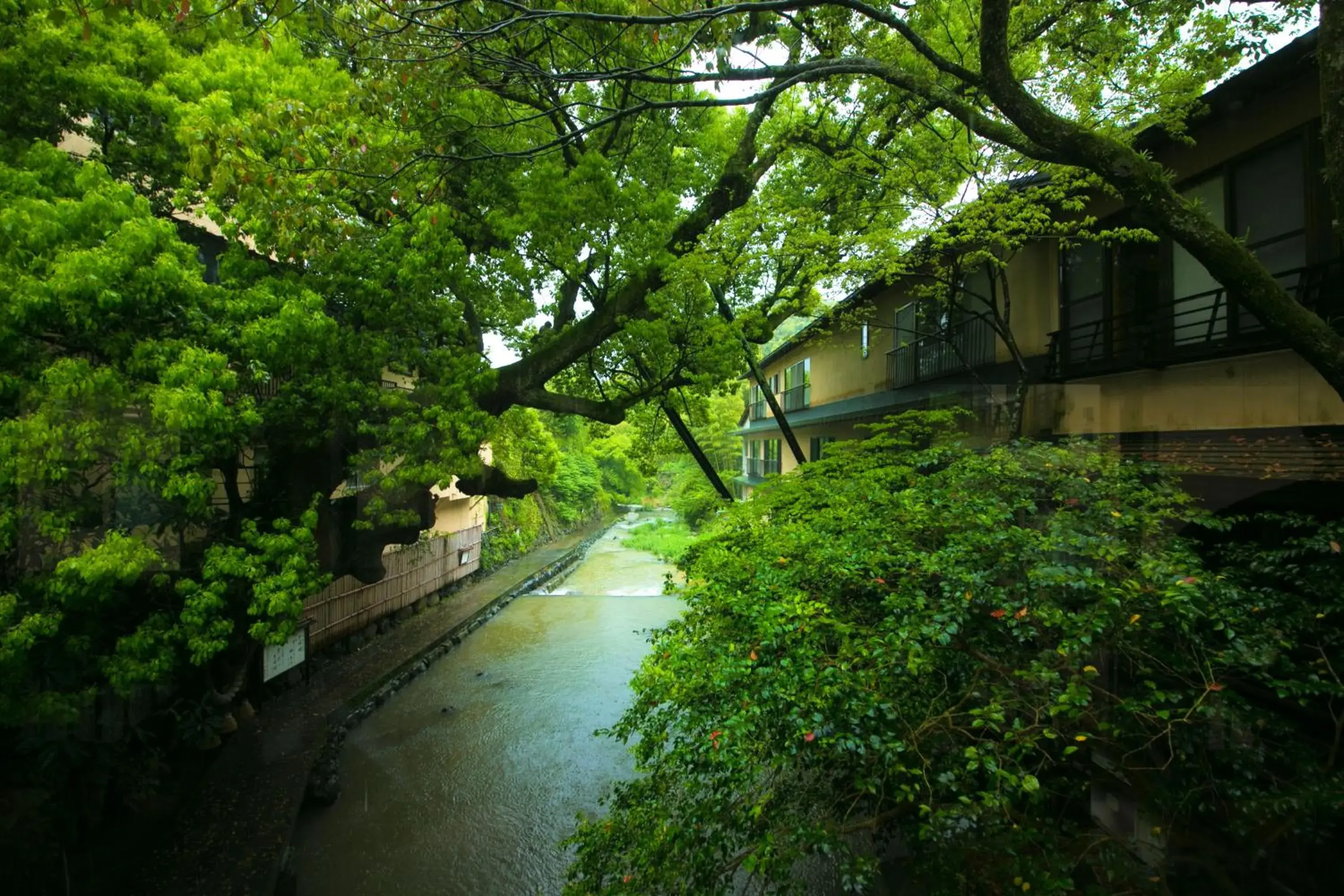 Property building in Nansuikaku Property building in Nansuikaku
