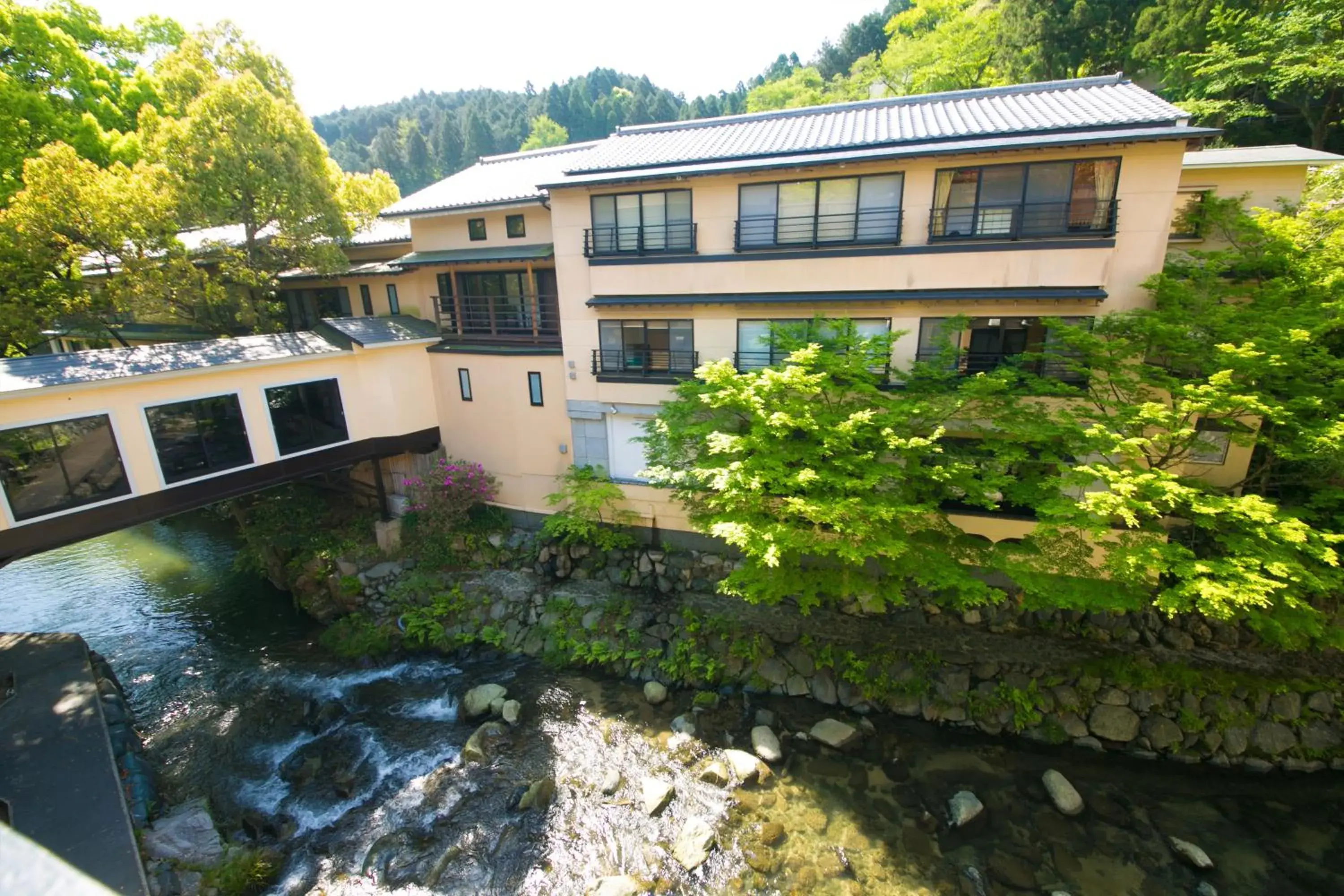 Property building in Nansuikaku Property building in Nansuikaku