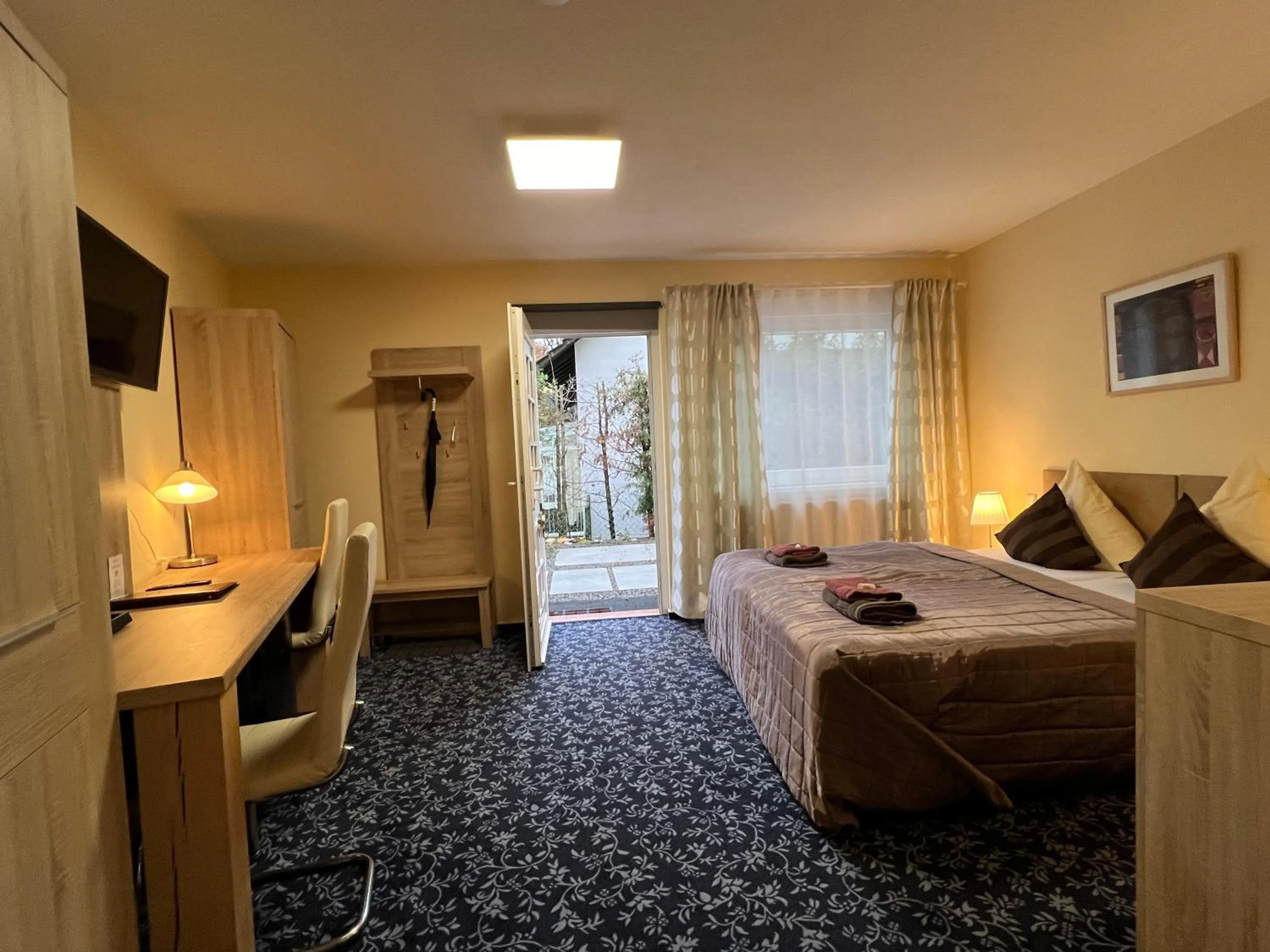 Bed in Hotel Sonnenhof