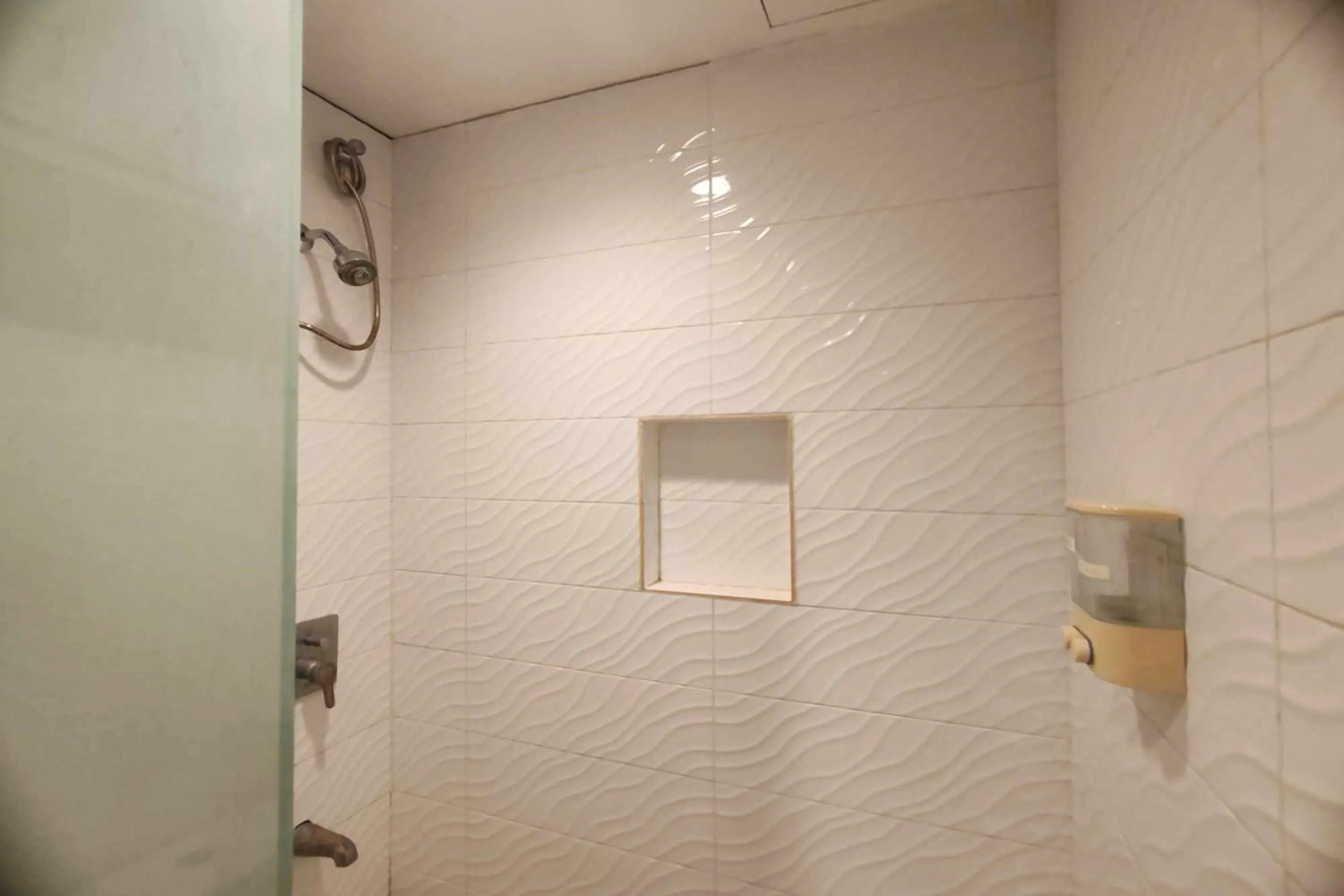 Bathroom in A Place To Remember El Nido Palawan