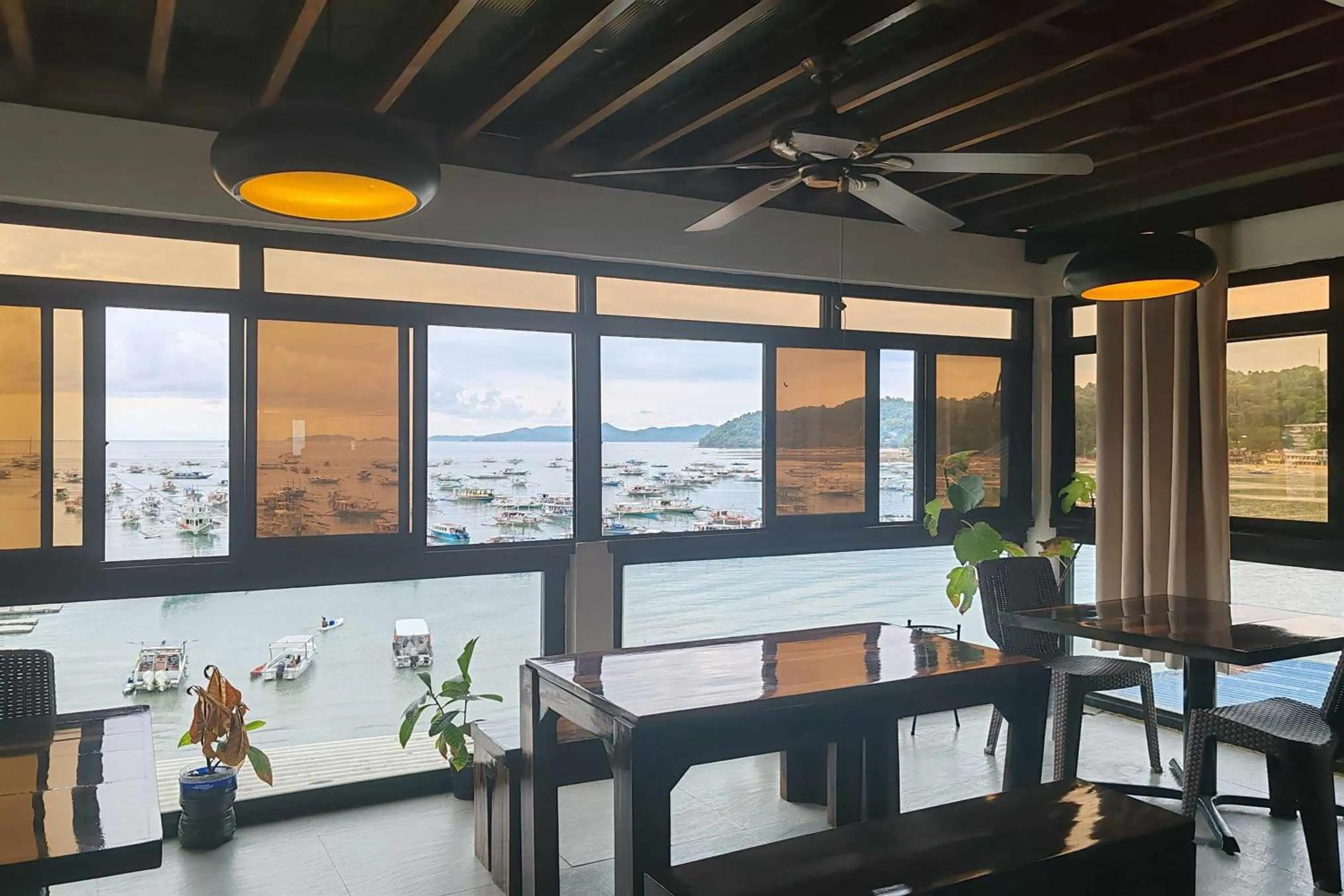 Restaurant/places to eat in A Place To Remember El Nido Palawan