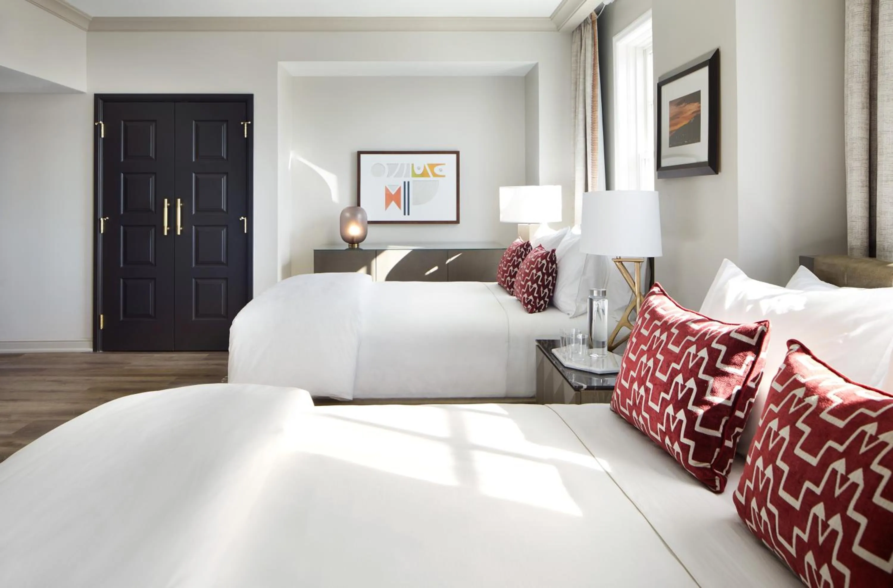 Bed in The Plaza Hotel Pioneer Park