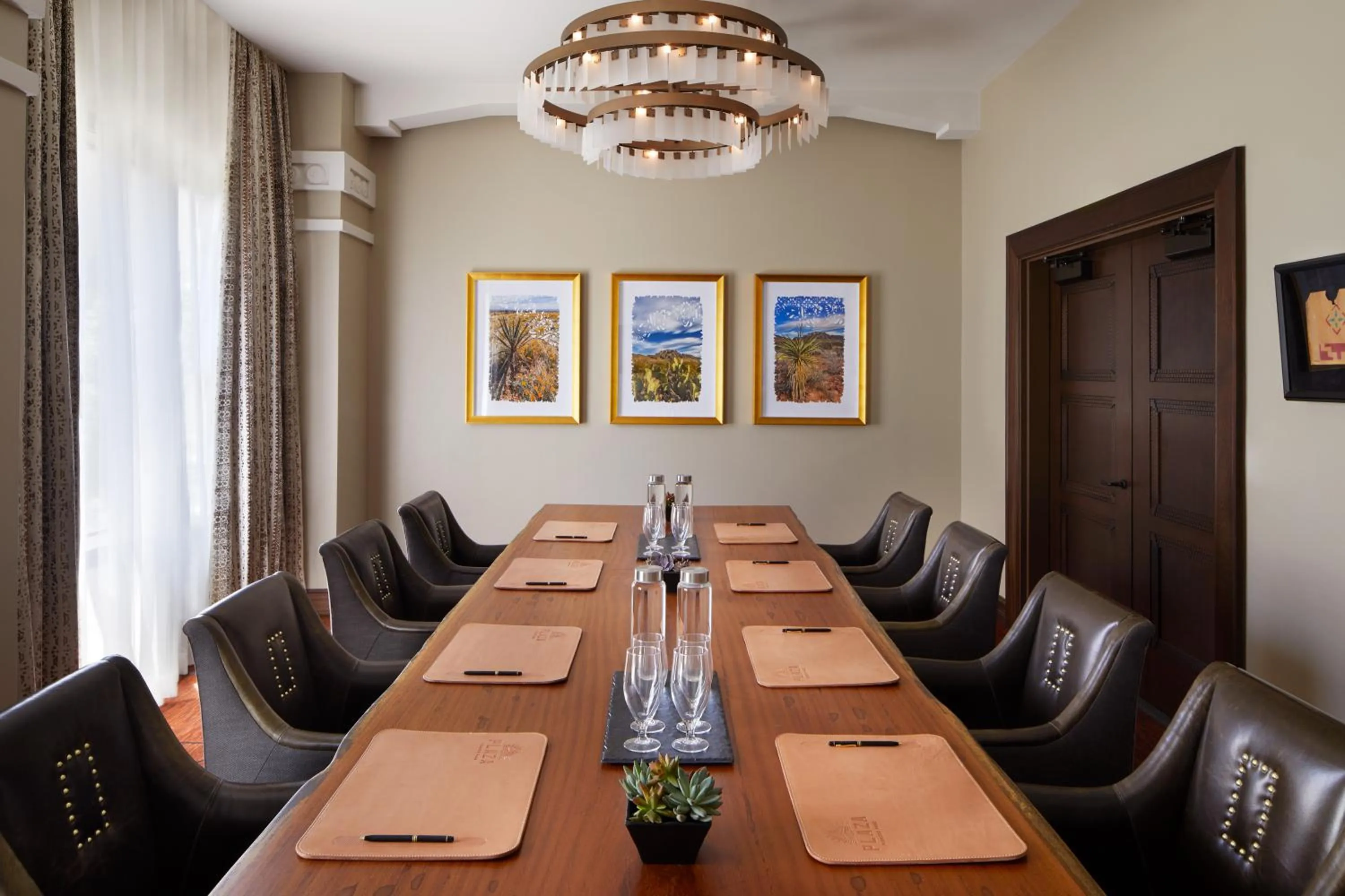 Meeting/conference room in The Plaza Hotel Pioneer Park