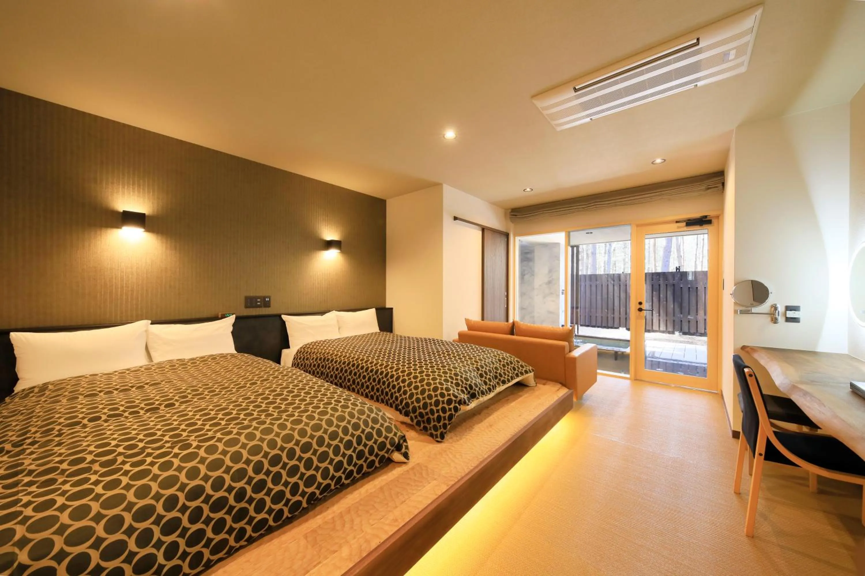 Bed in Yutorelo Tateshina Hotel with DOGS