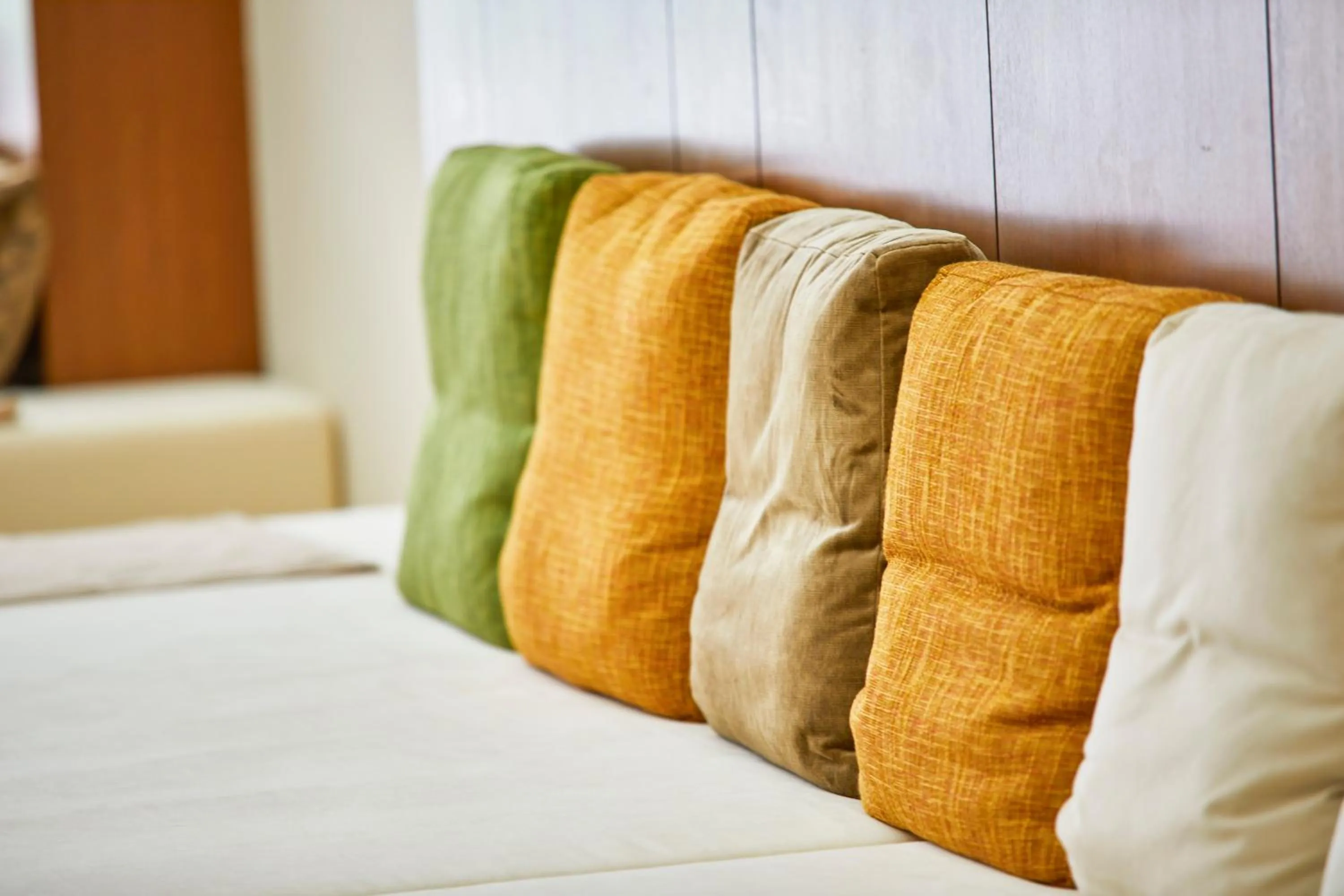 Lobby or reception, Bed in Yutorelo Tateshina Hotel with DOGS