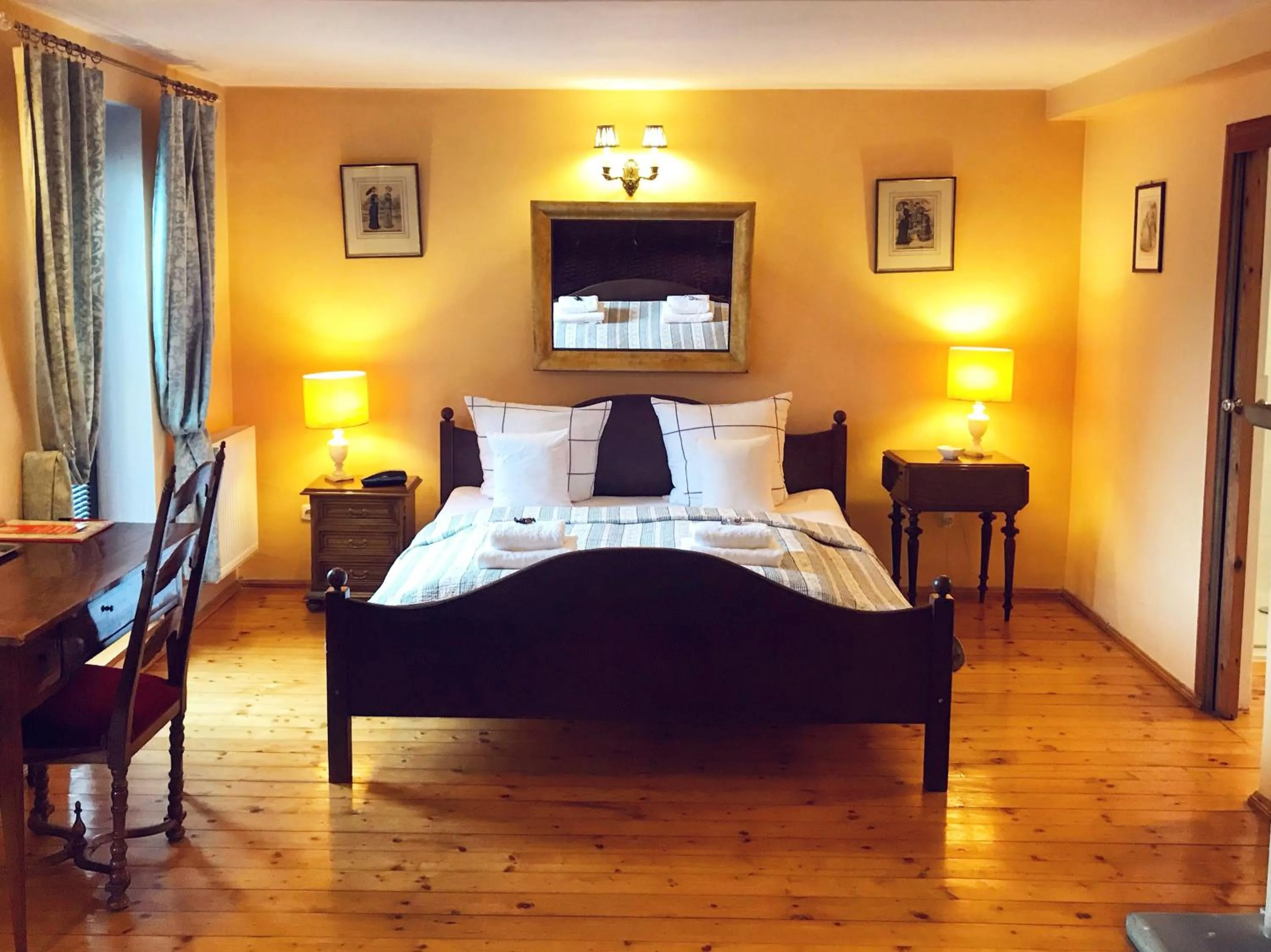 Photo of the whole room, Bed in Dworek Adamski