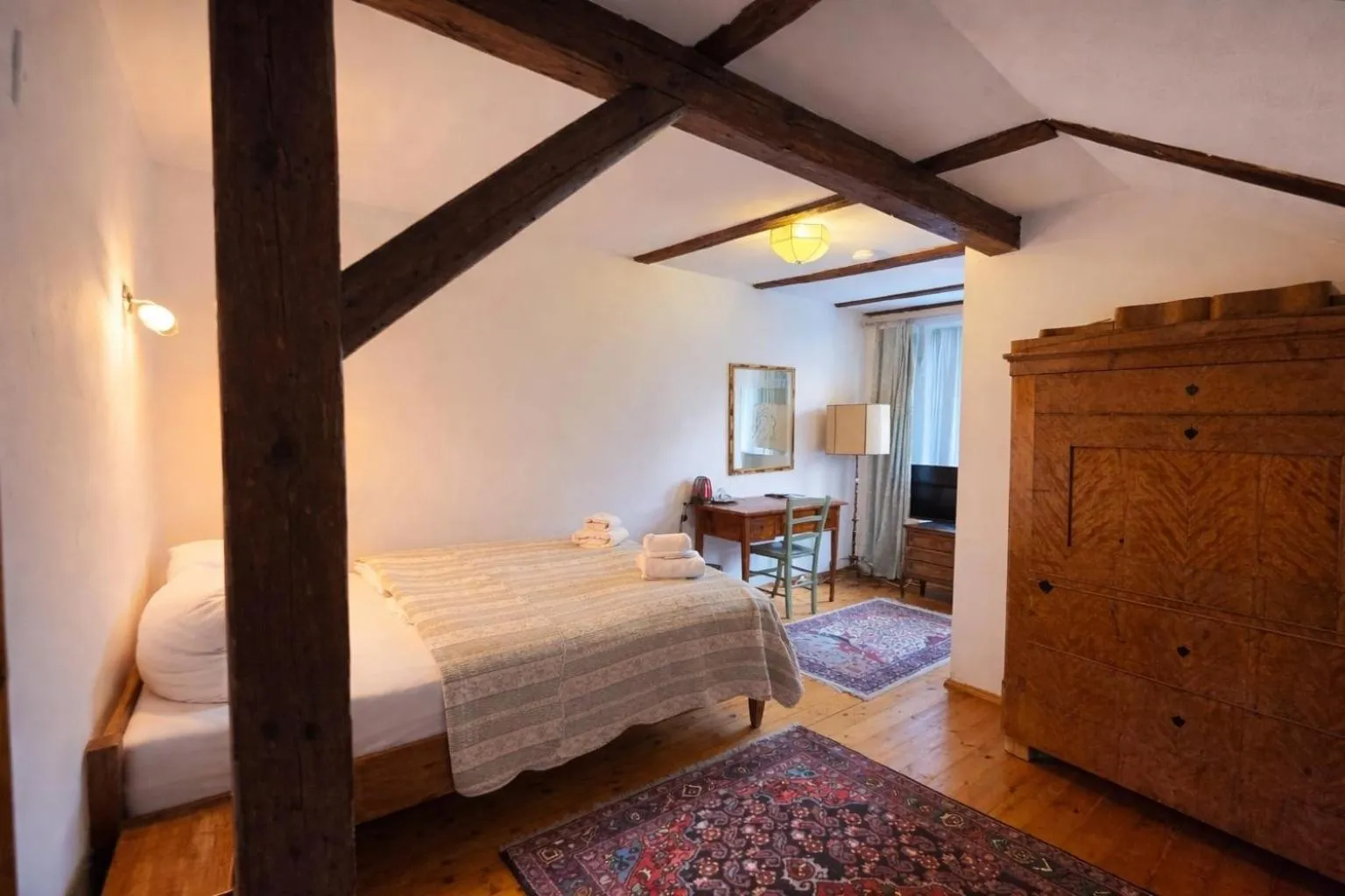 Photo of the whole room, Bed in Dworek Adamski