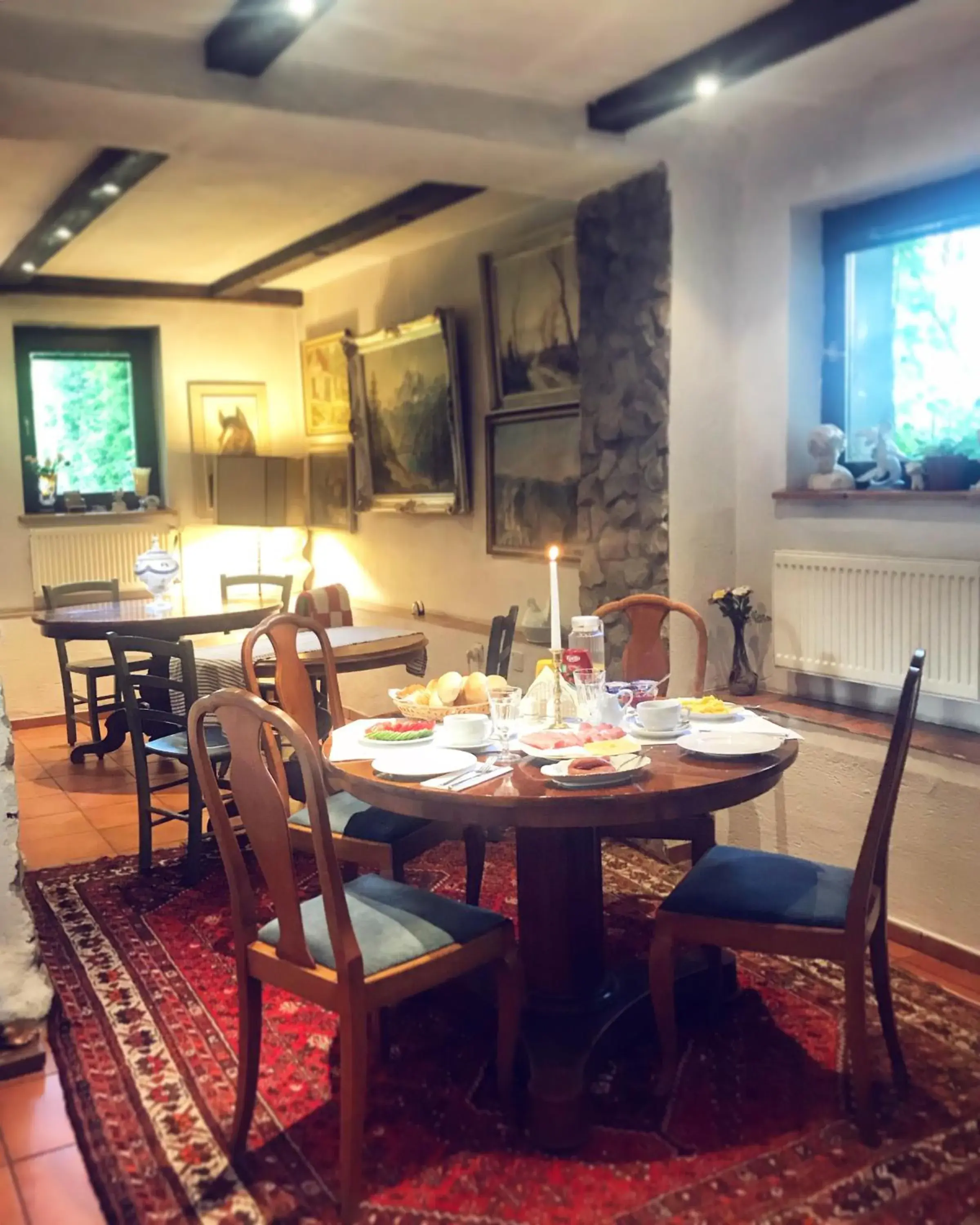 Restaurant/places to eat in Dworek Adamski Restaurant/places to eat in Dworek Adamski