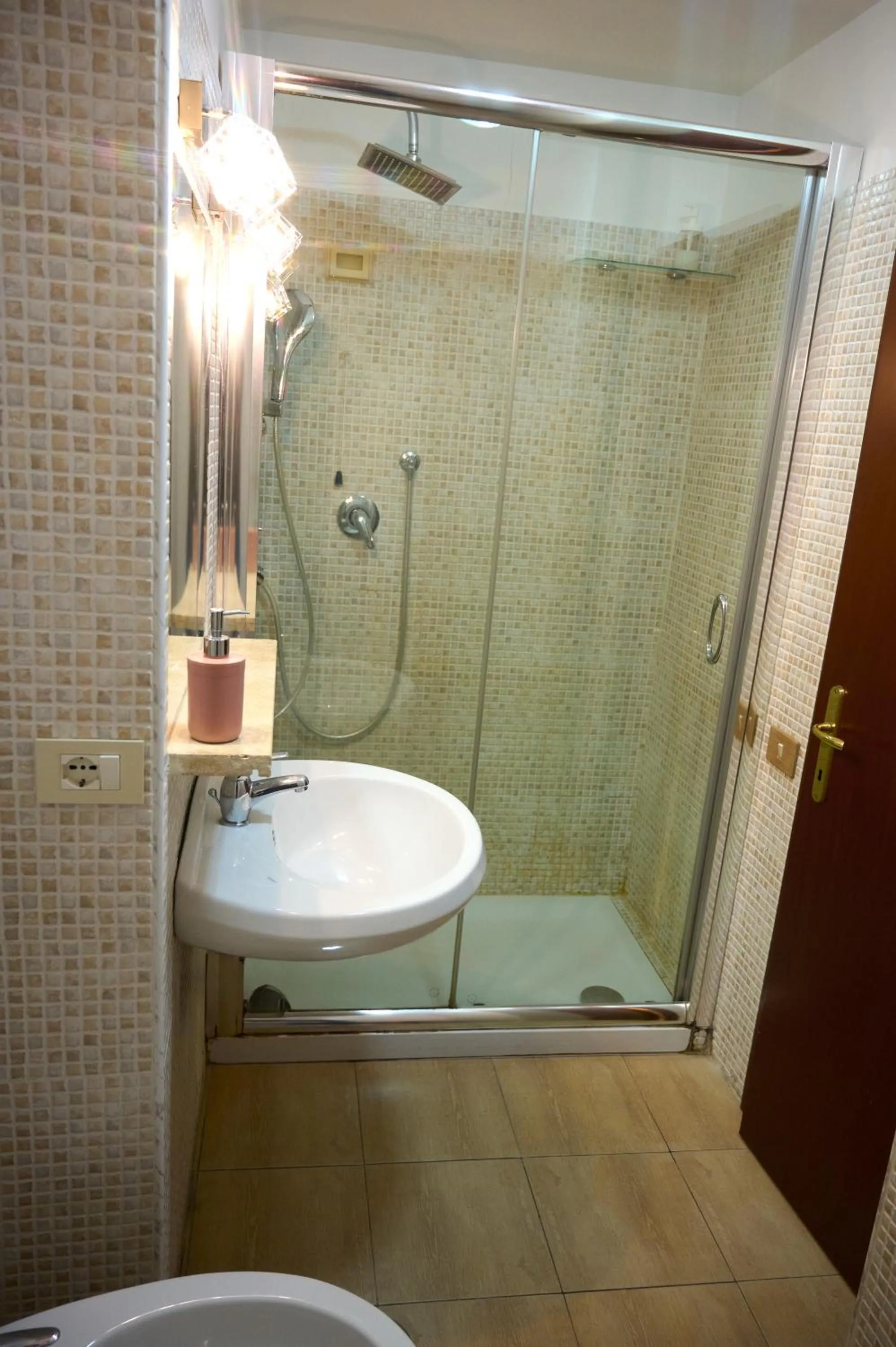 Bedroom in On The Rainbow B&B