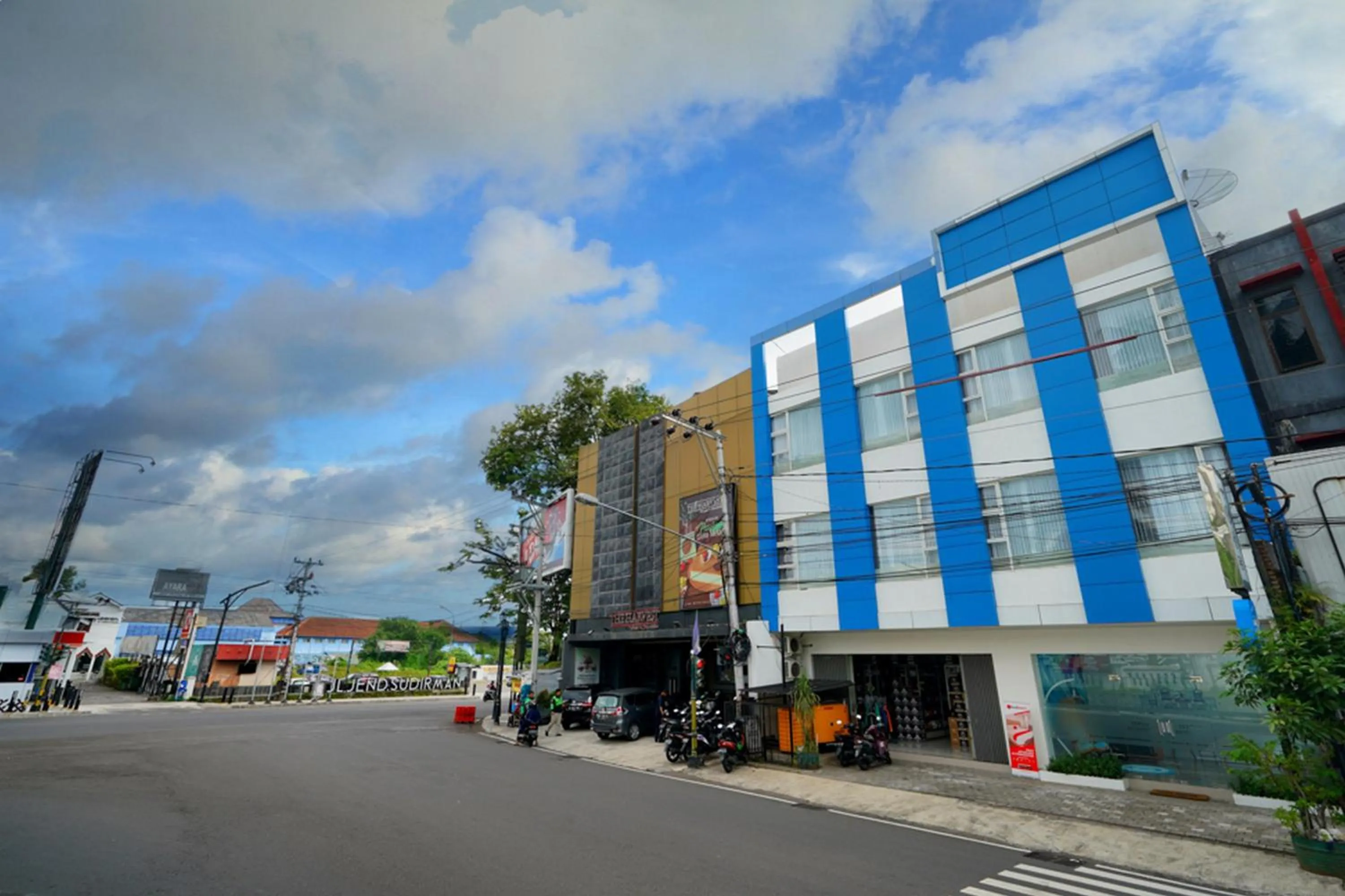 Facade/entrance in RedDoorz Plus @ Terban Residence