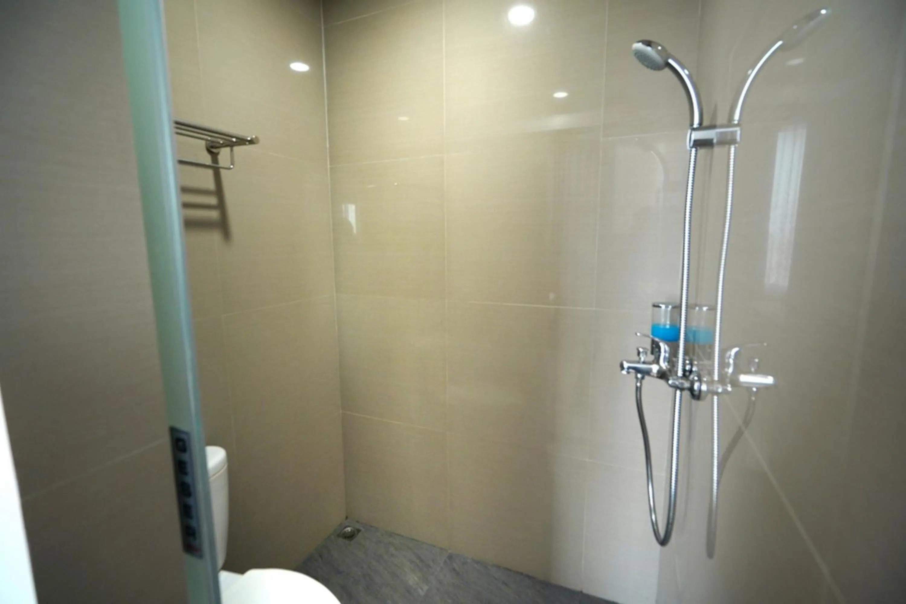 Bathroom in RedDoorz Plus @ Terban Residence