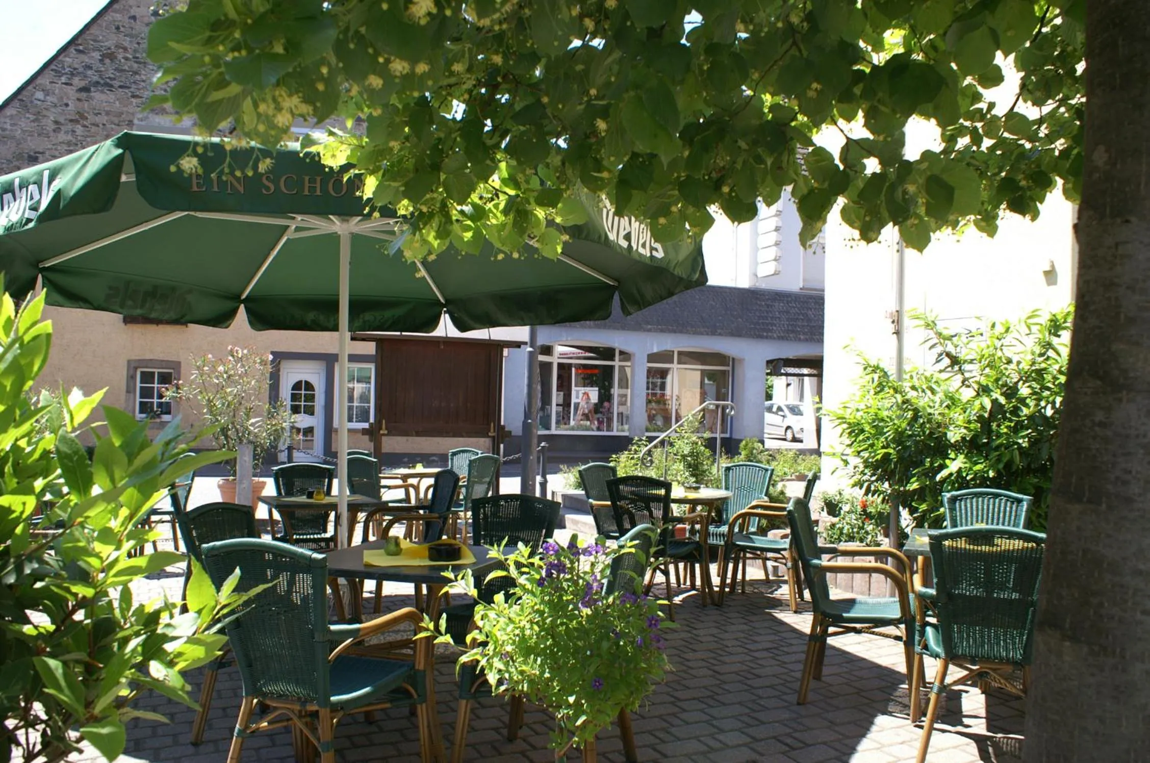 Property building in Hotel Burgklause