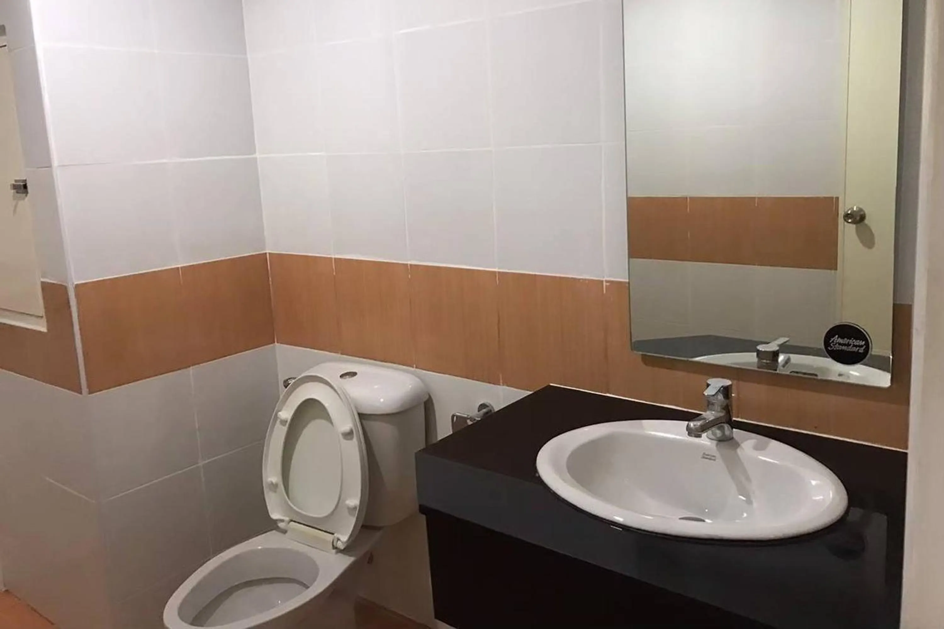 Bathroom in Sure Guesthouse