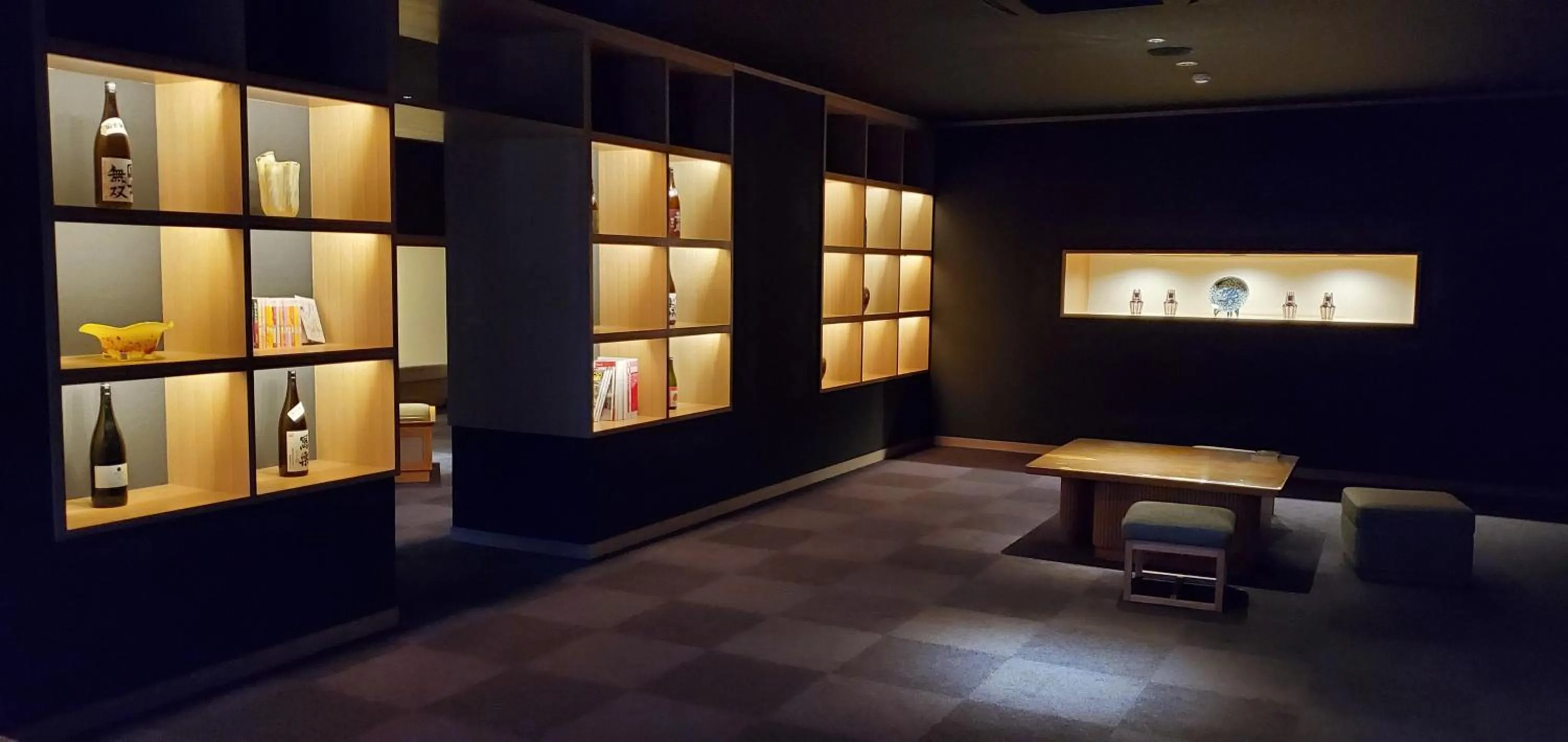 Lounge or bar in Hatagoya Jozankei Shoten-Adult Only