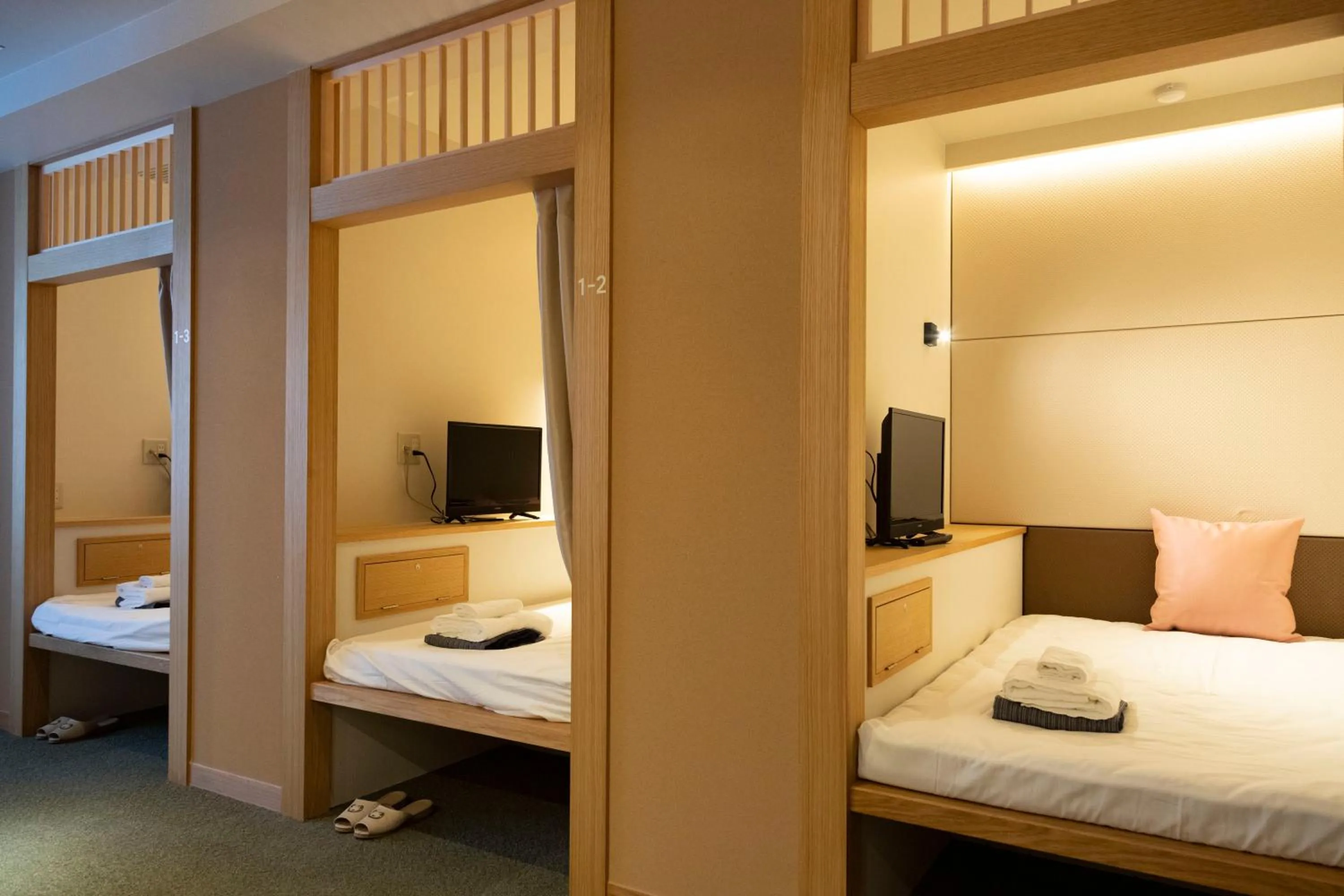 Bedroom, Bed in Hatagoya Jozankei Shoten-Adult Only