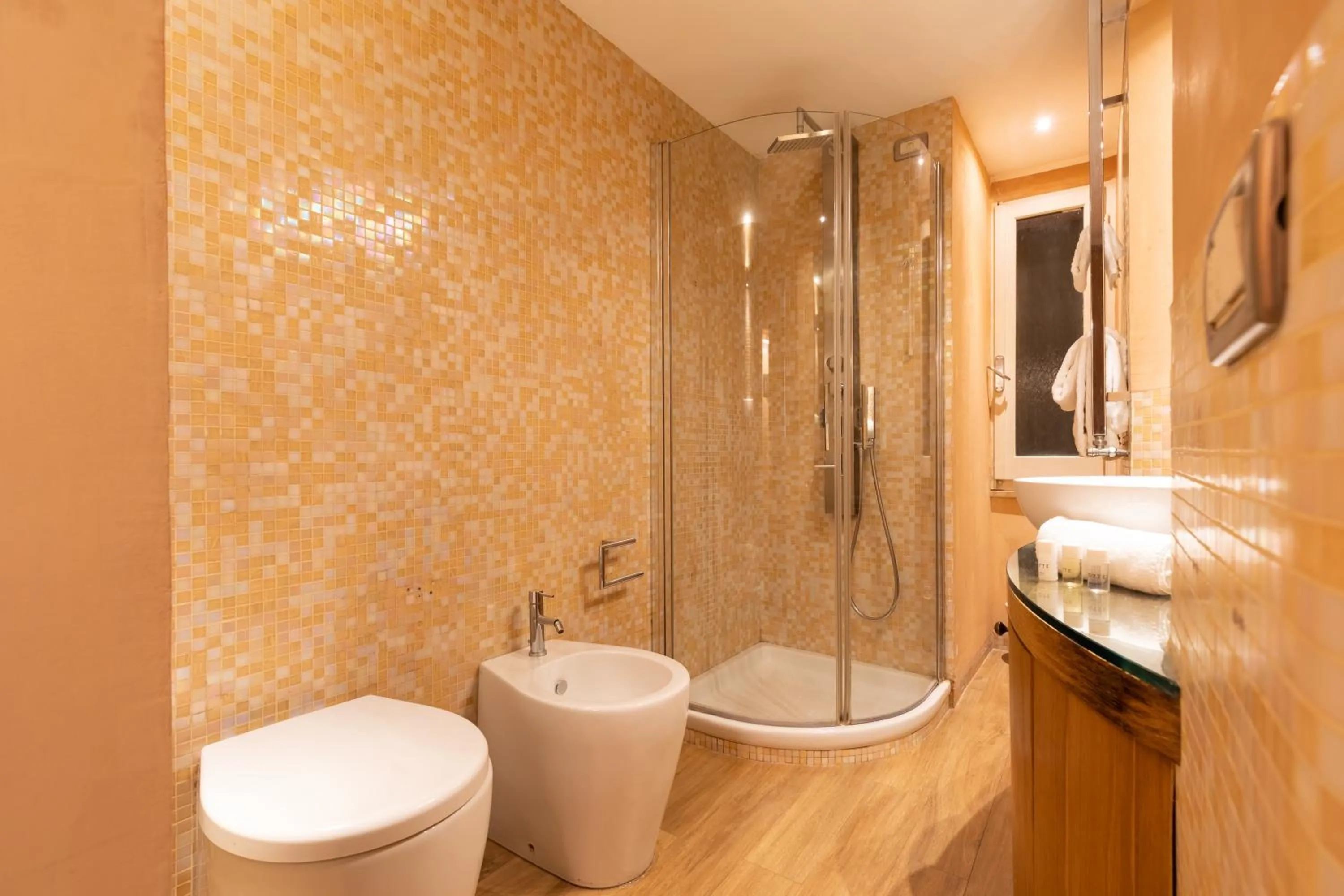 Shower in Relais Clivo Vaticano